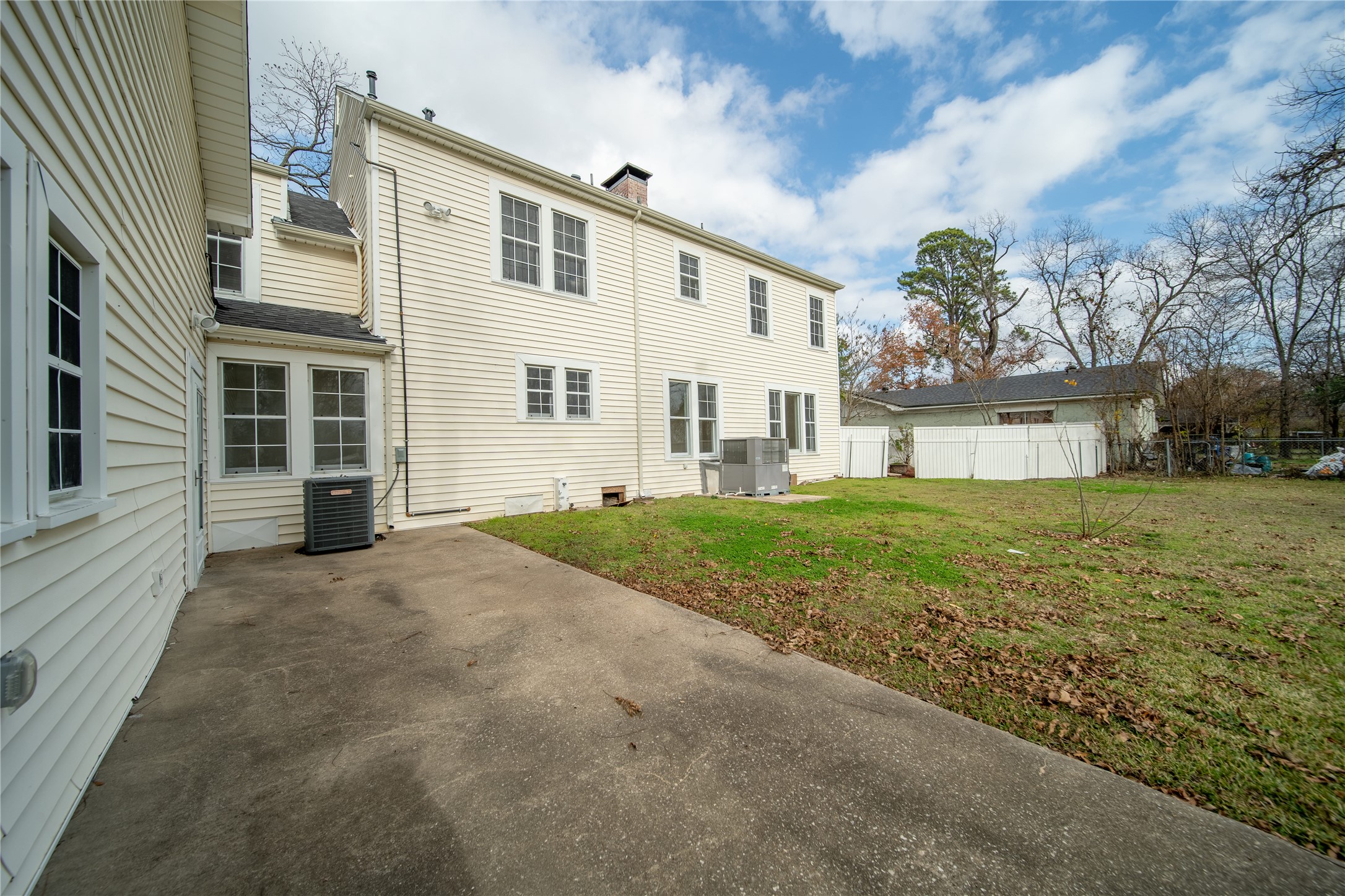 2025 Walworth Street Greenville TX 75401