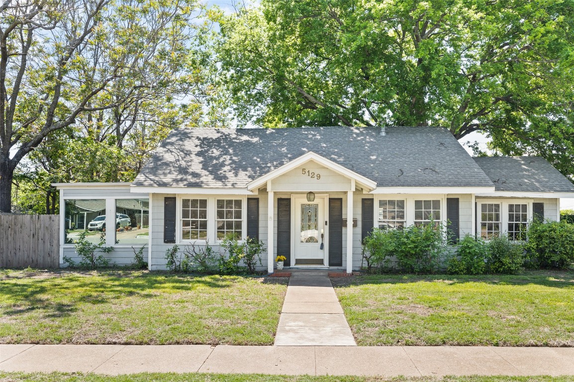 5129 Calmont Avenue Fort Worth TX 76107