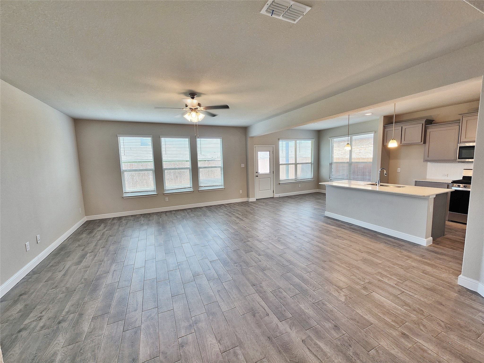 816 Wilmott Terrace Fort Worth TX 76247