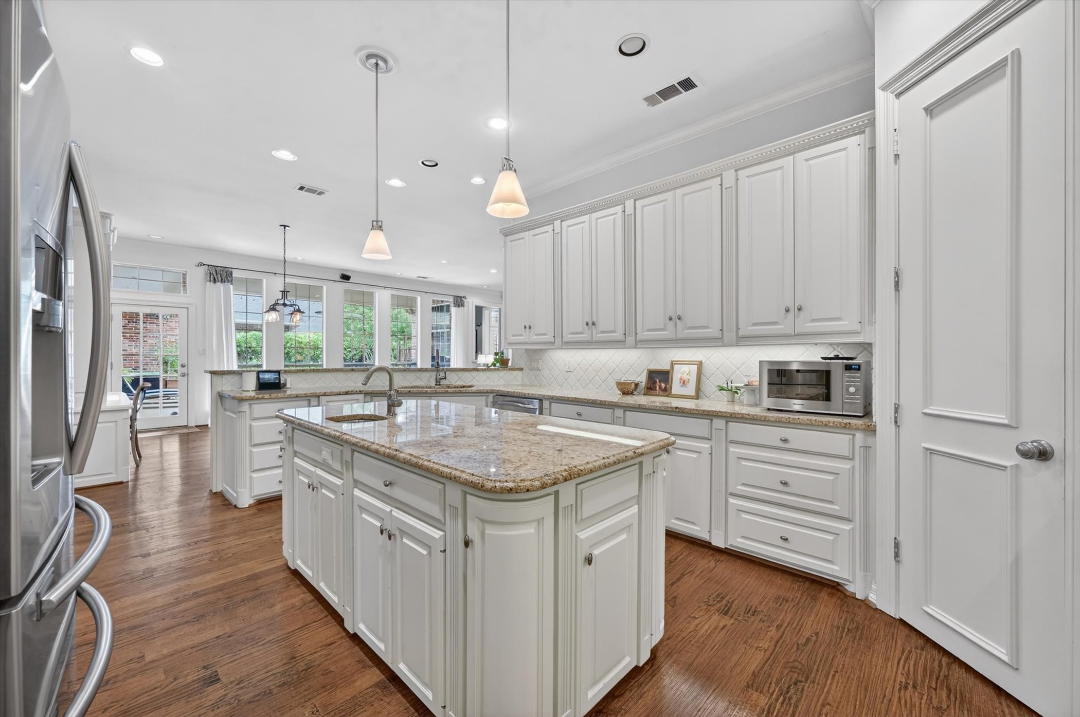 4816 Sandestin Drive Dallas TX 75287