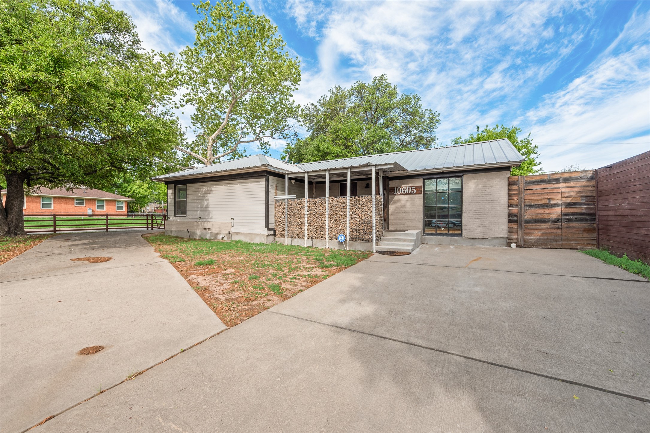 10605 Ferguson Road Dallas TX 75228