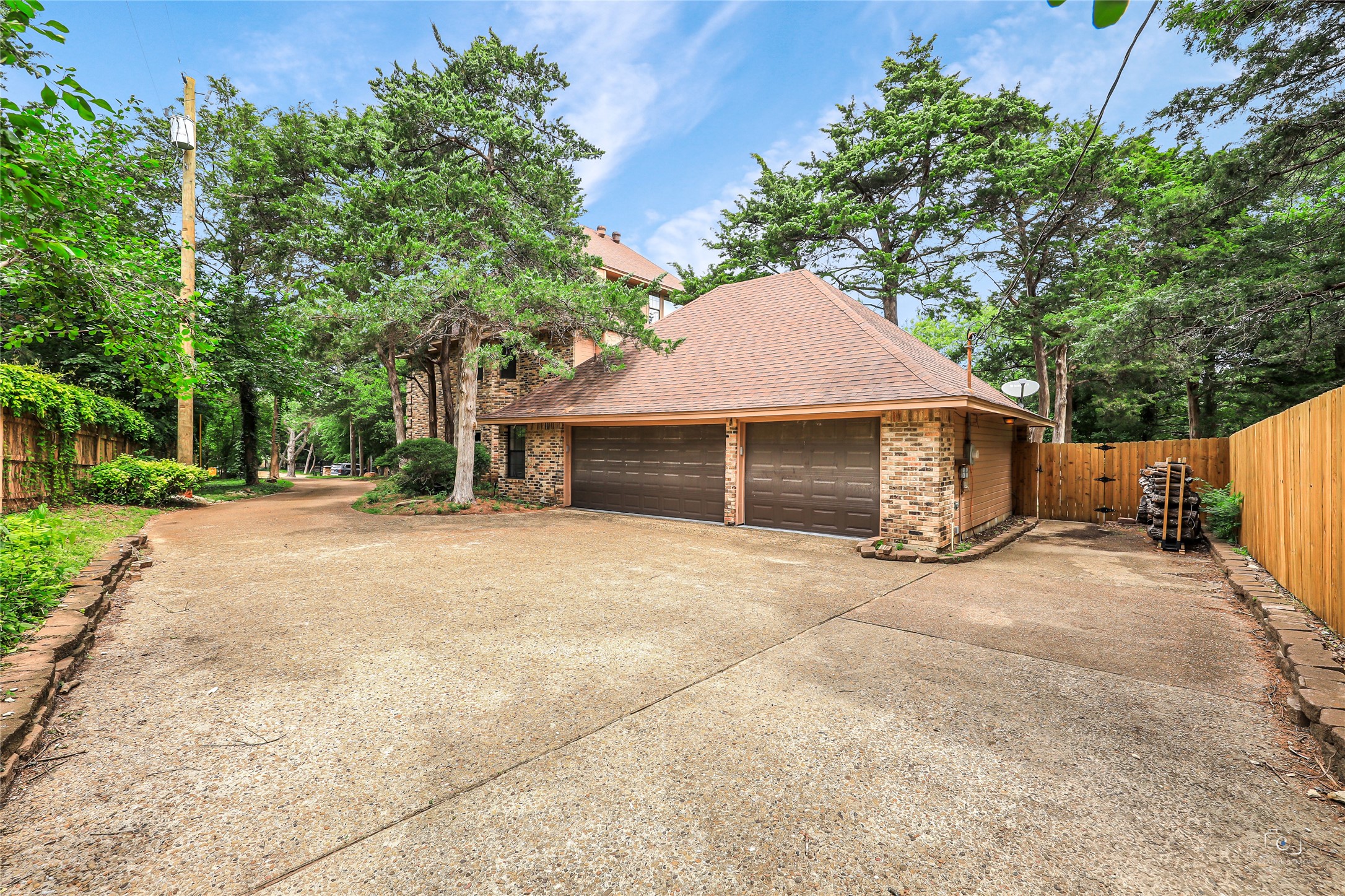 1322 Cartwright Drive Cedar Hill TX 75104