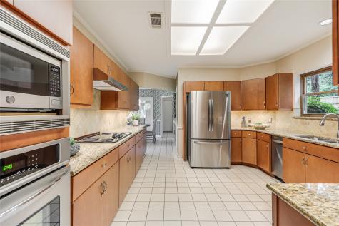 1322 Cartwright Drive Cedar Hill TX 75104