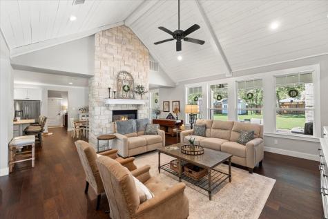 1604 Caddo Peak Trail Joshua TX 76058