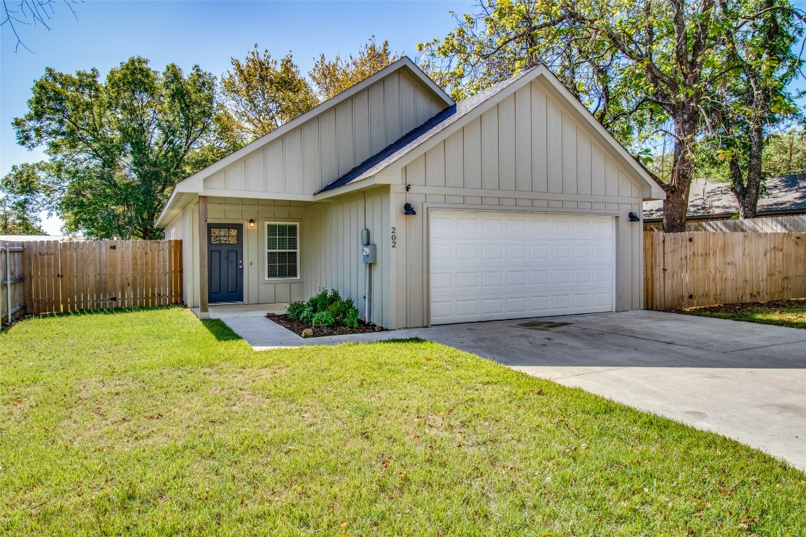 202 White Alley Street Collinsville TX 76233