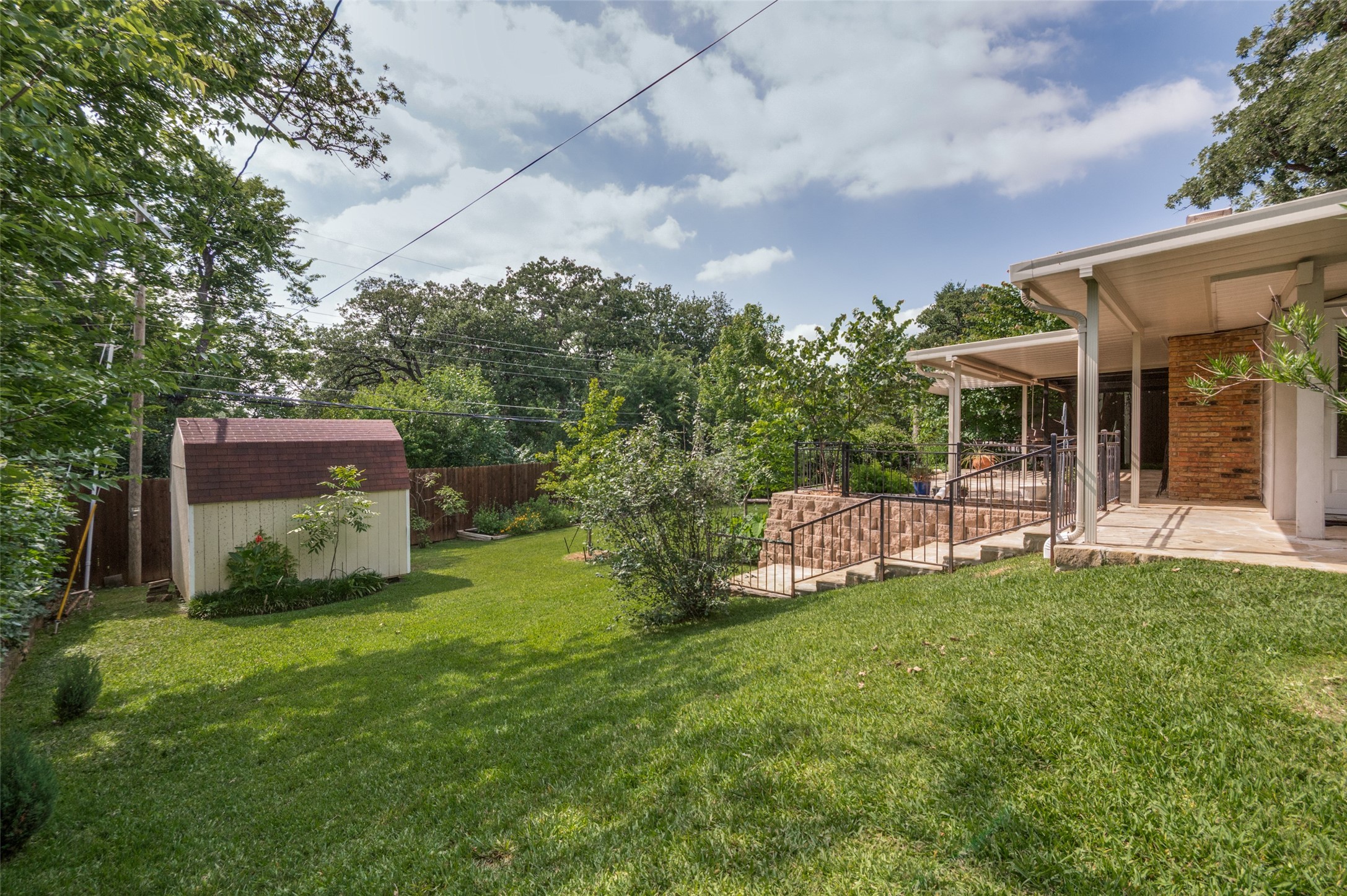 1506 Briarwood Boulevard Arlington TX 76013