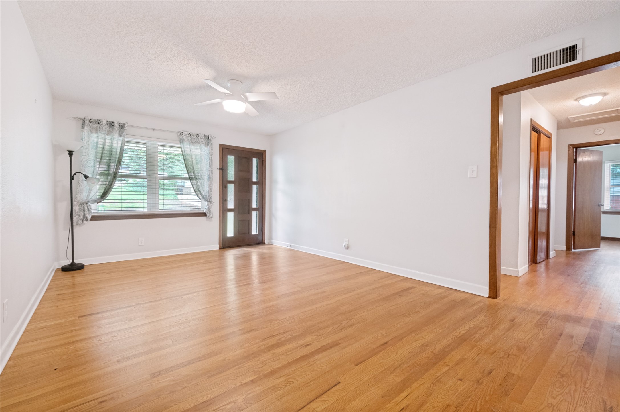 1506 Briarwood Boulevard Arlington TX 76013