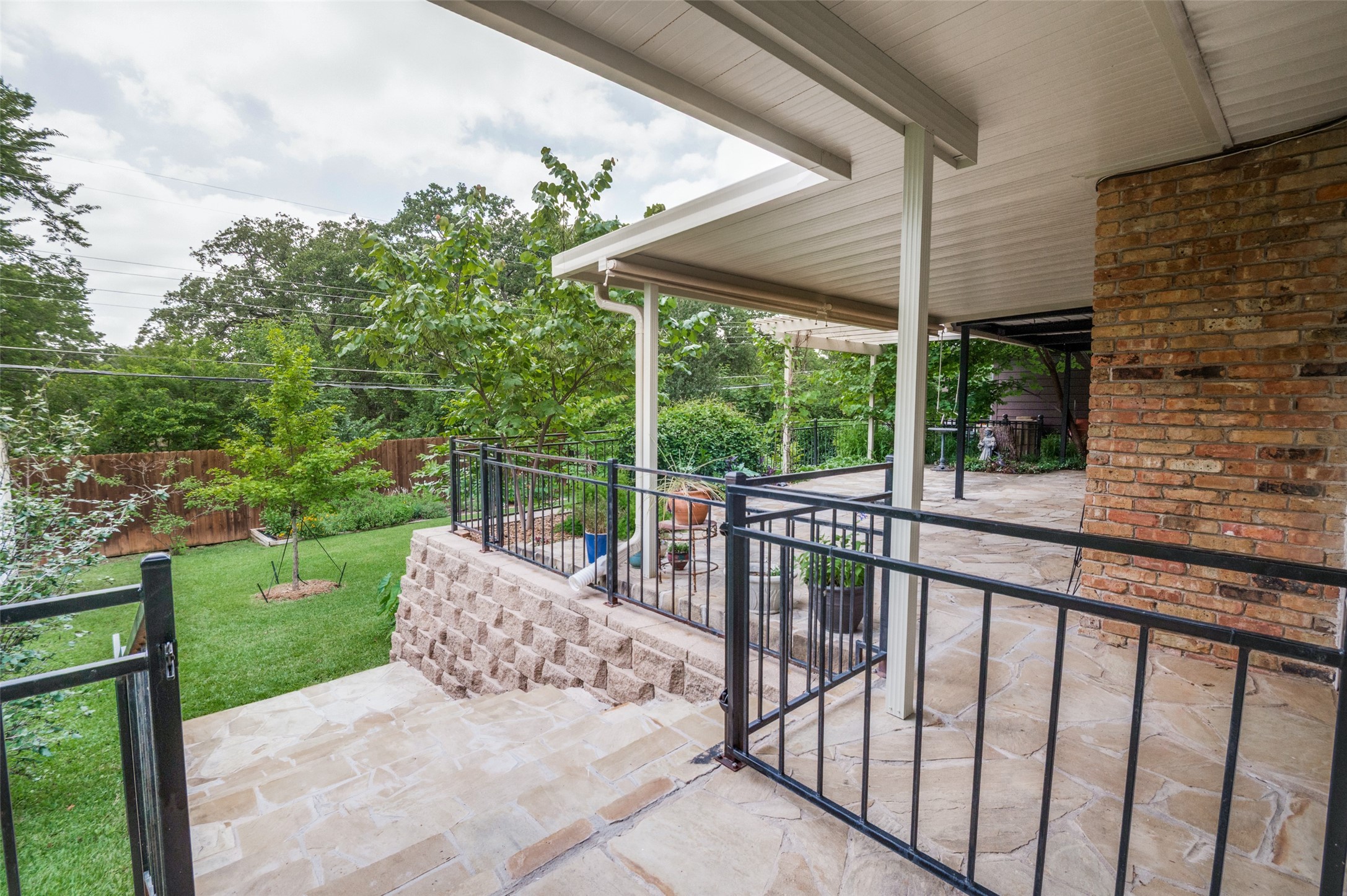1506 Briarwood Boulevard Arlington TX 76013