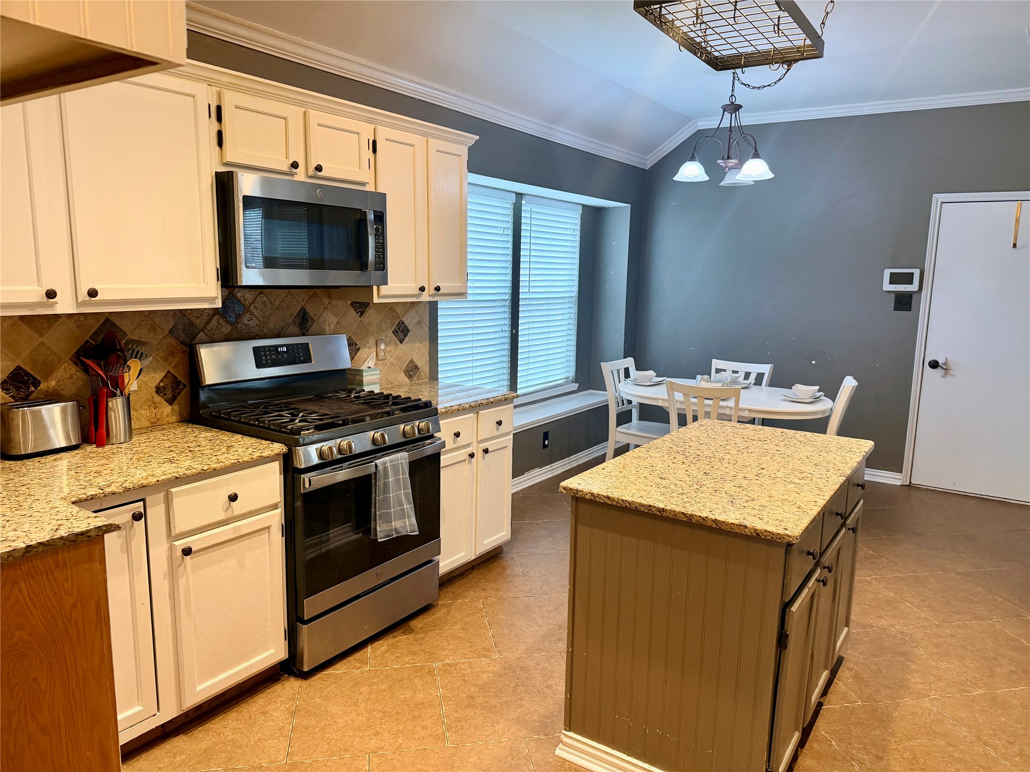 7206 Birchmont Drive Rowlett TX 75089