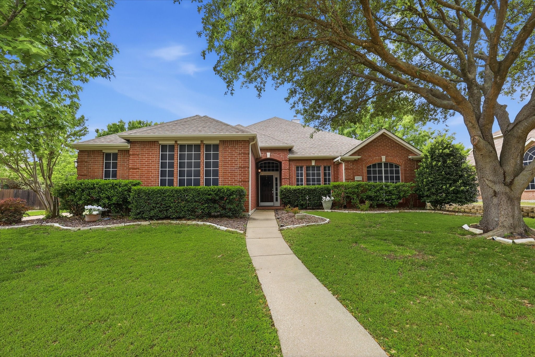 1811 Clear Summit Lane Mansfield TX 76063