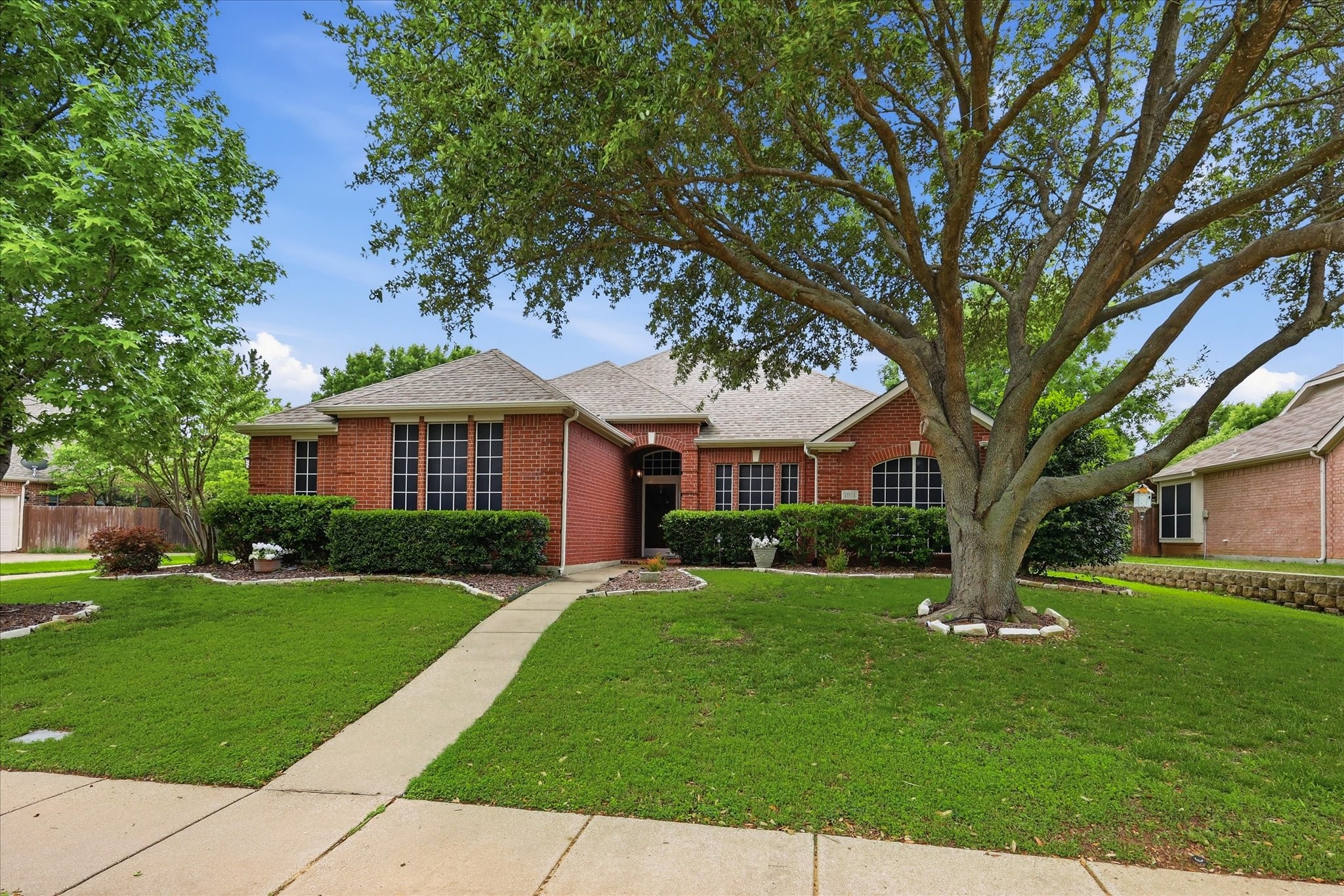 1811 Clear Summit Lane Mansfield TX 76063