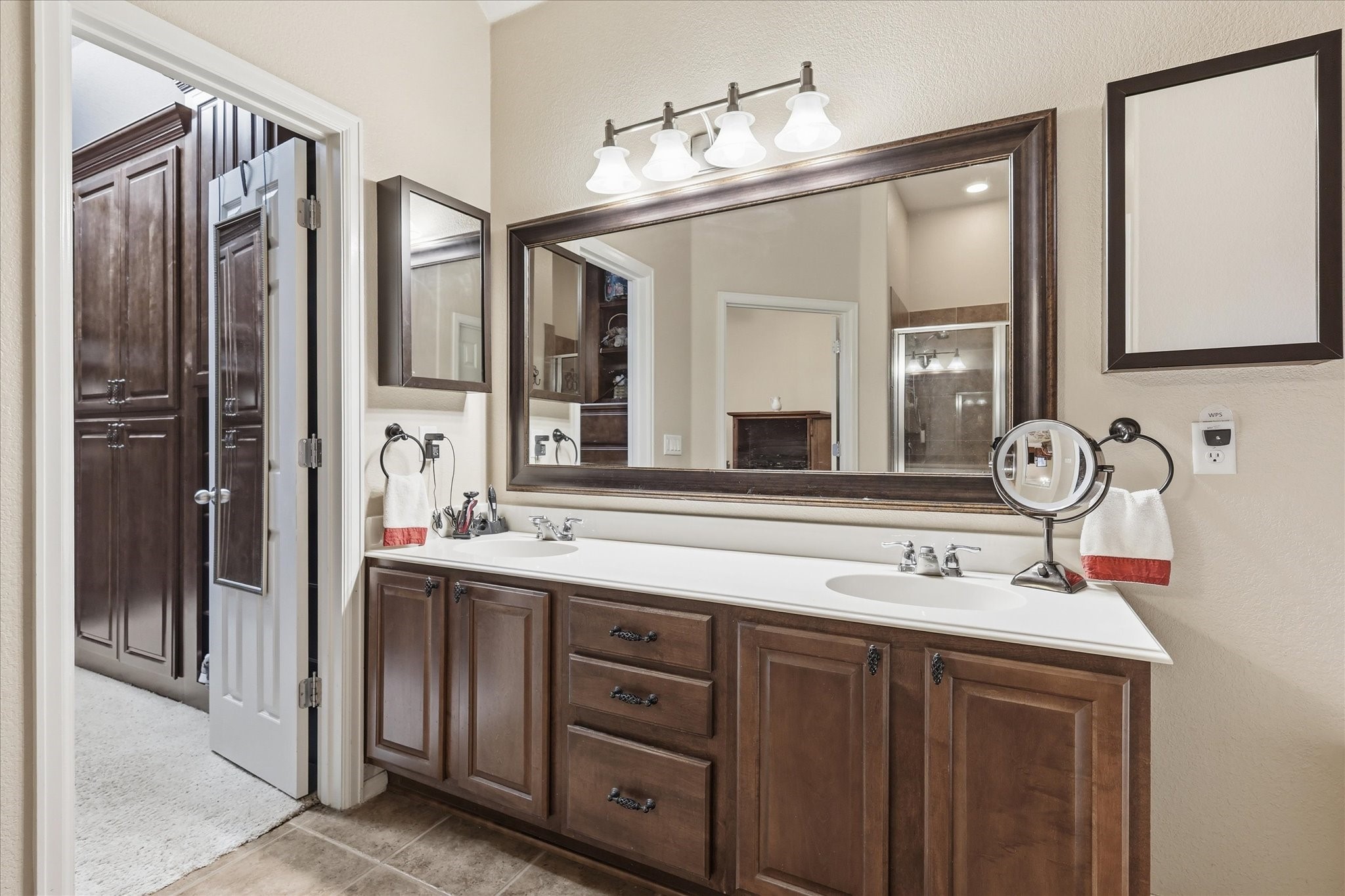 1811 Clear Summit Lane Mansfield TX 76063