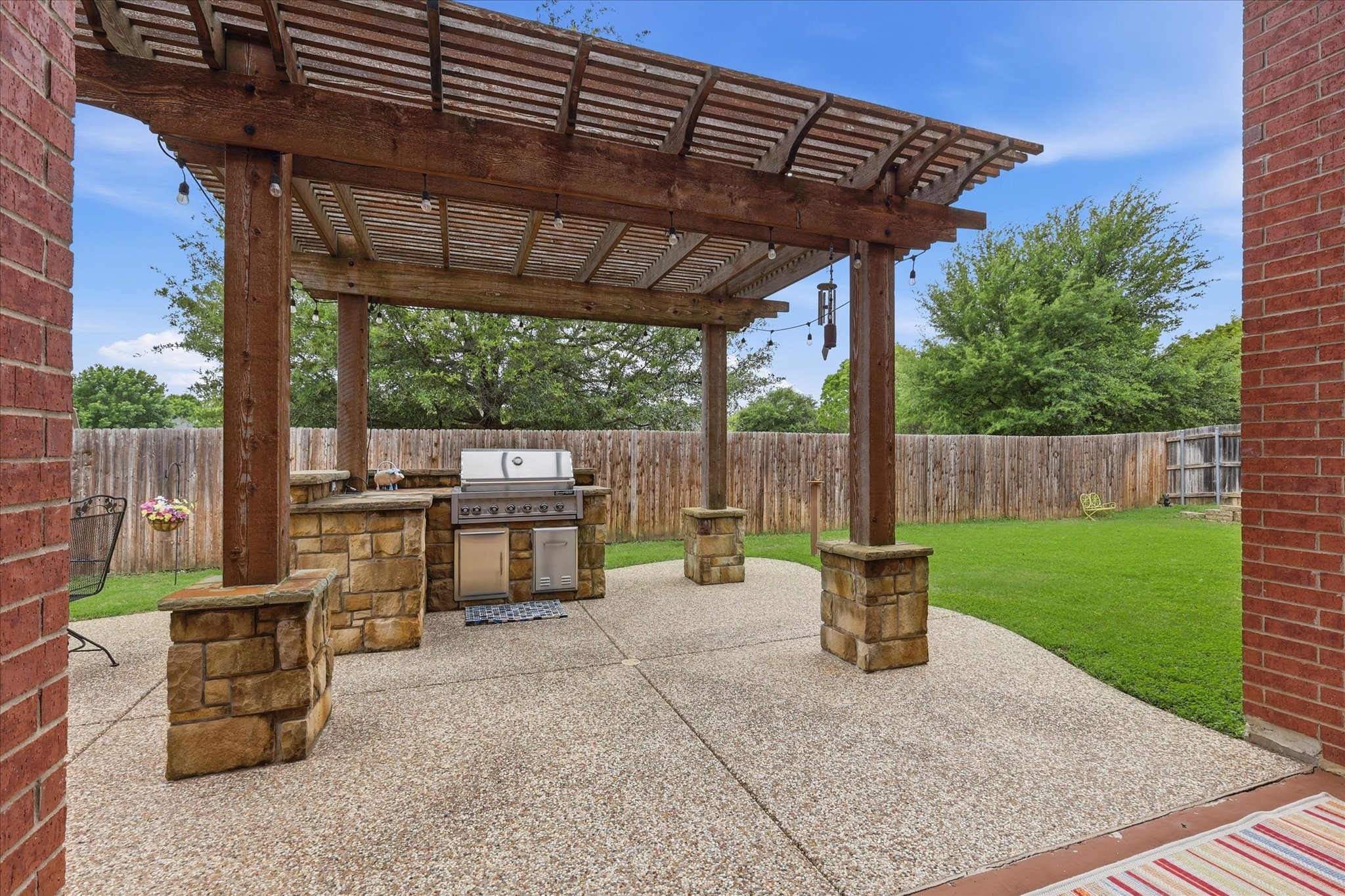 1811 Clear Summit Lane Mansfield TX 76063