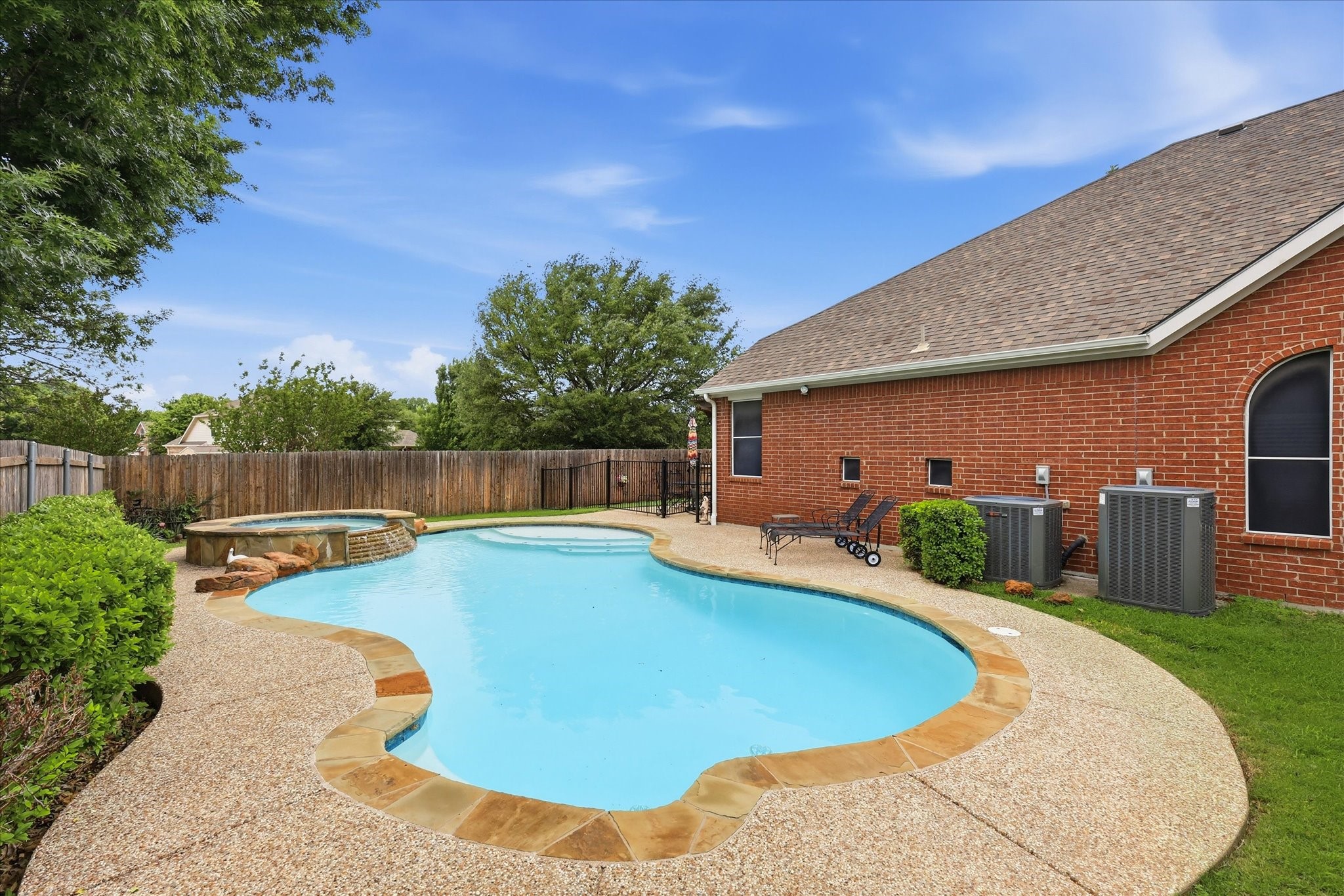 1811 Clear Summit Lane Mansfield TX 76063