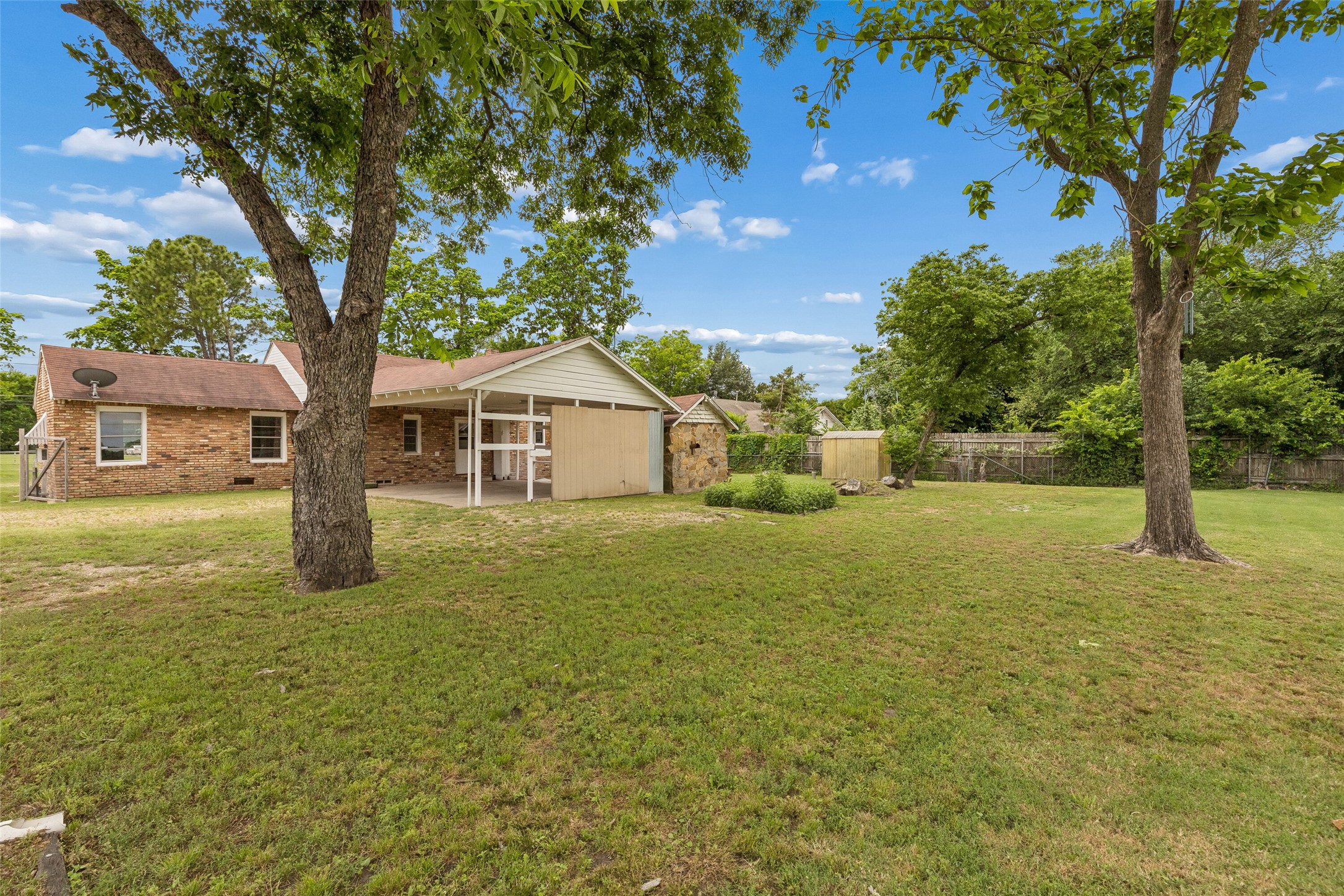 10609 Seagoville Road Dallas TX 75217