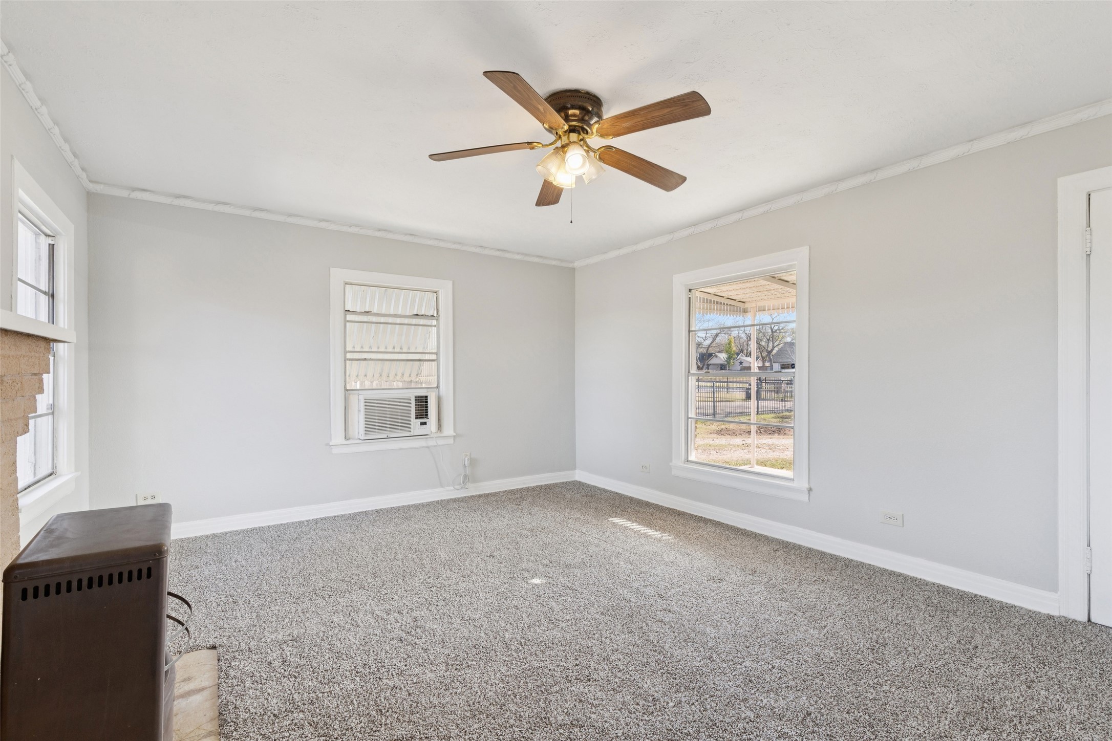 10609 Seagoville Road Dallas TX 75217