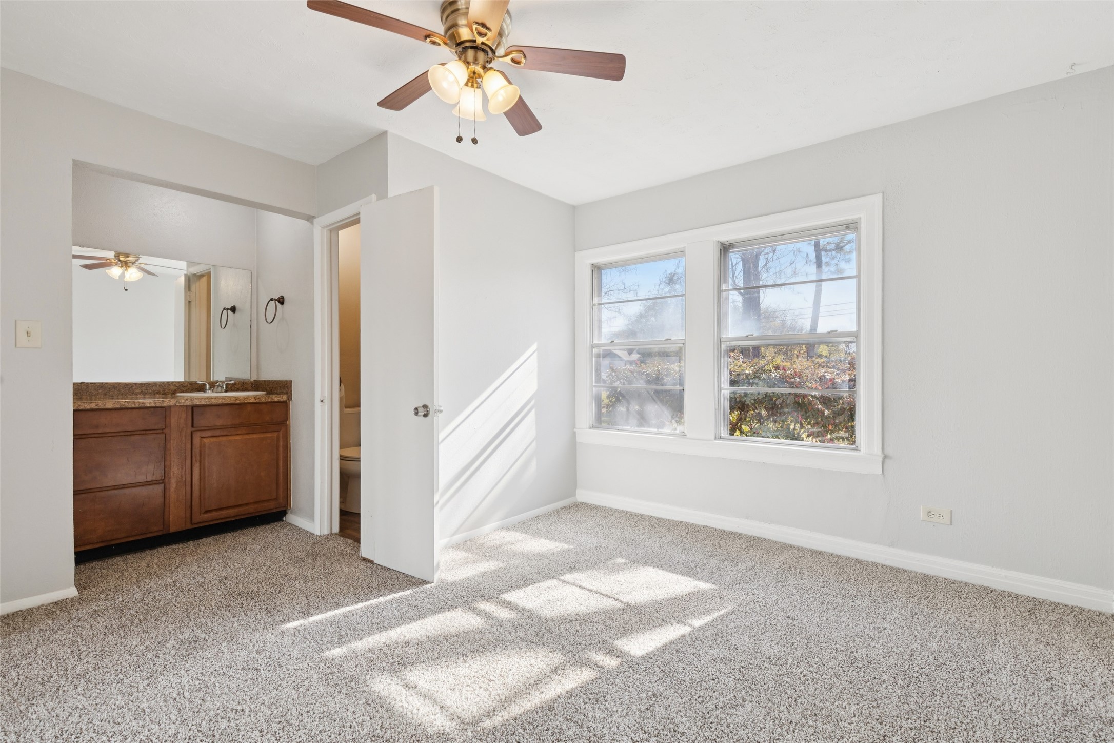 10609 Seagoville Road Dallas TX 75217