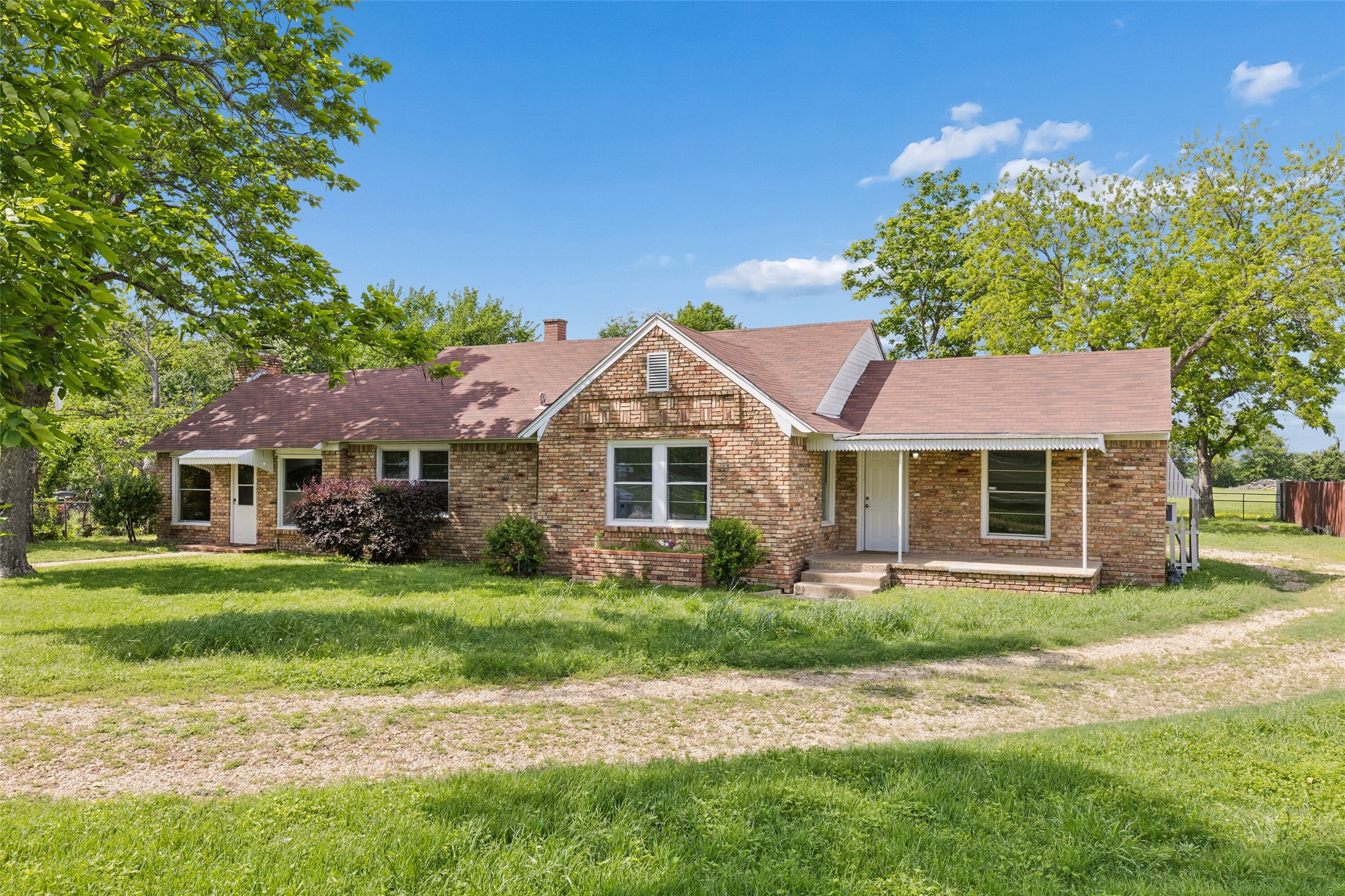 10609 Seagoville Road Dallas TX 75217