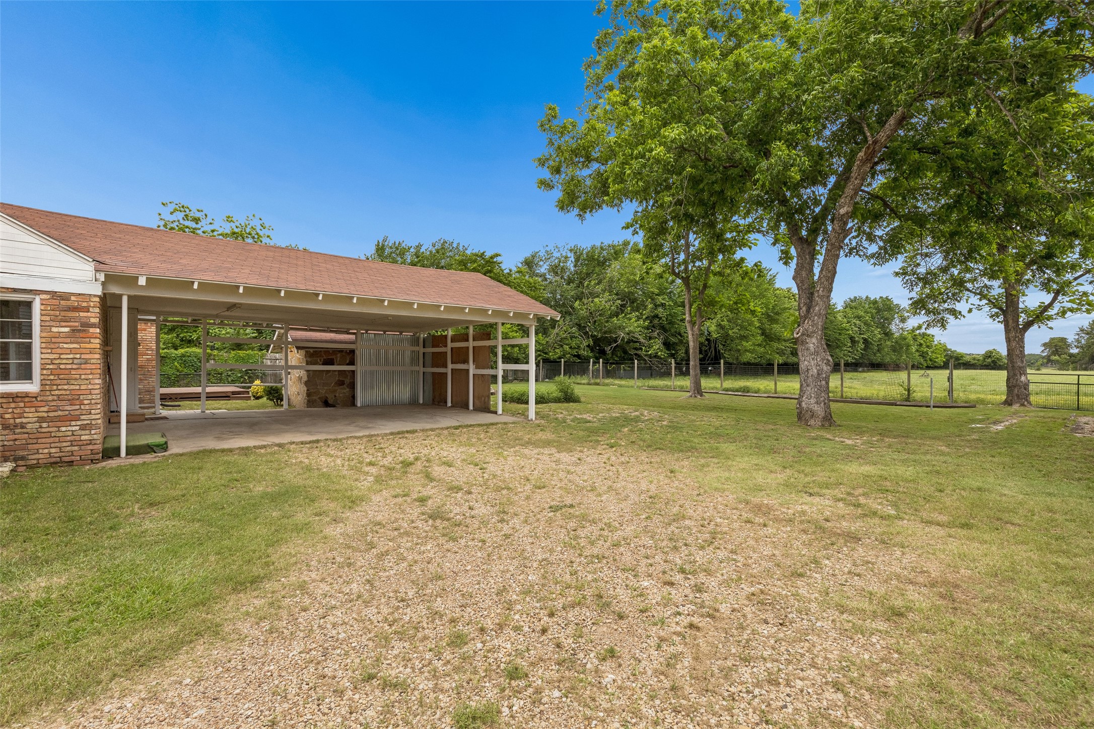 10609 Seagoville Road Dallas TX 75217