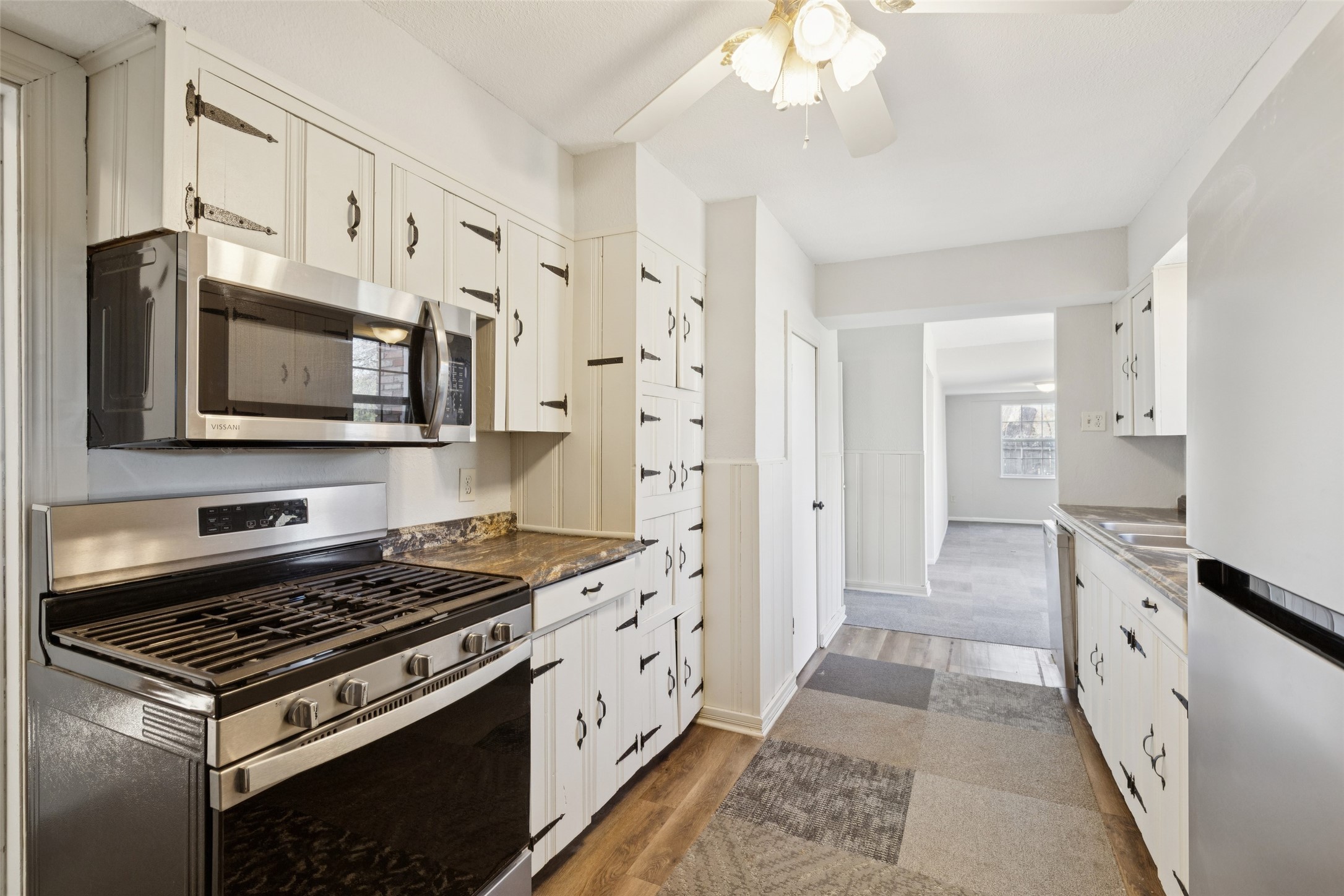 10609 Seagoville Road Dallas TX 75217