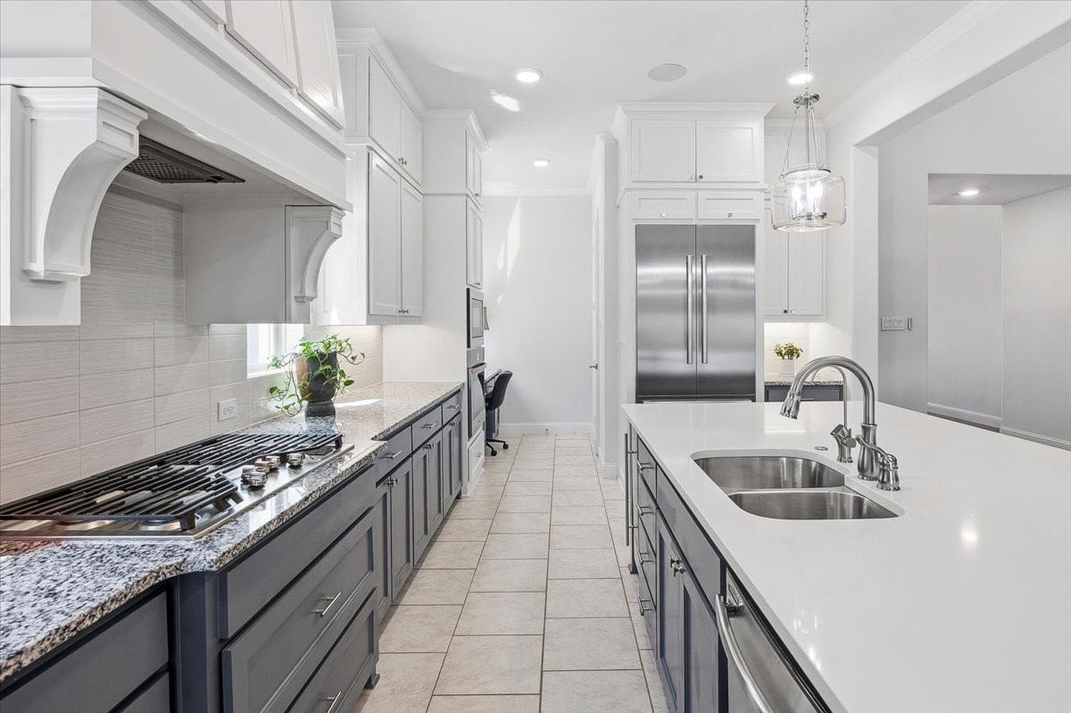 405 Point Vista Drive Aledo TX 76008