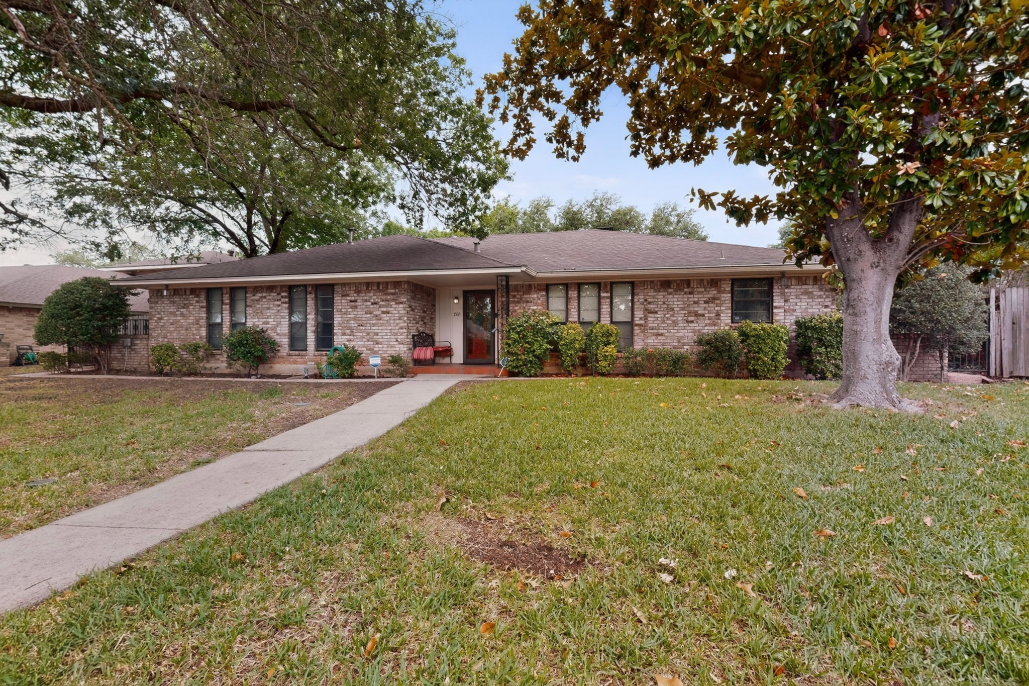 1305 Briarbrook Drive Desoto TX 75115