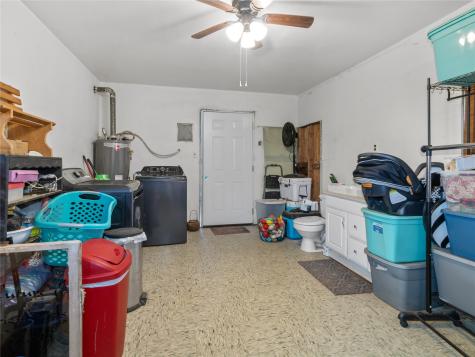 815 S 8th Avenue Teague TX 75860
