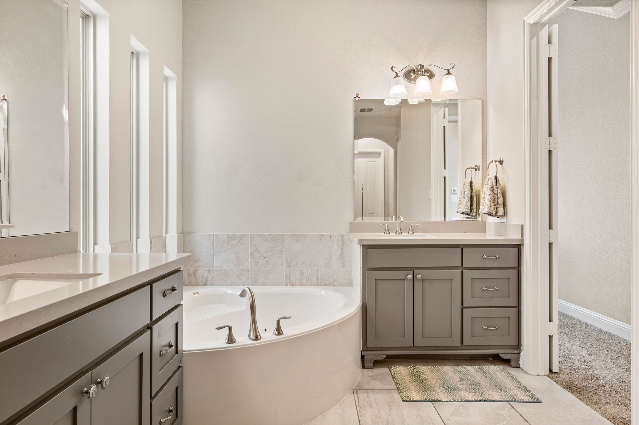 1015 Mountain Laurel Drive Euless TX 76039