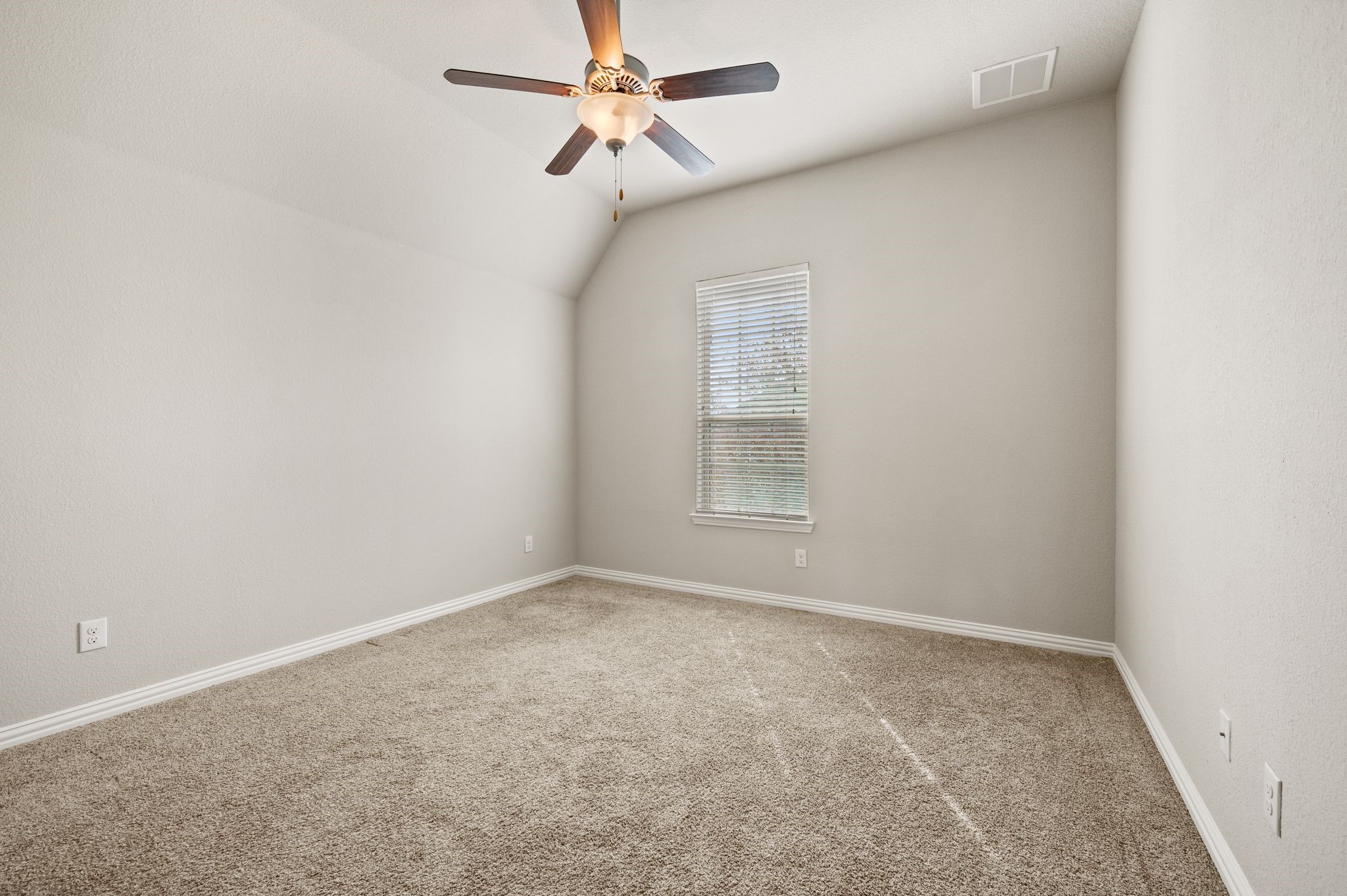 1015 Mountain Laurel Drive Euless TX 76039
