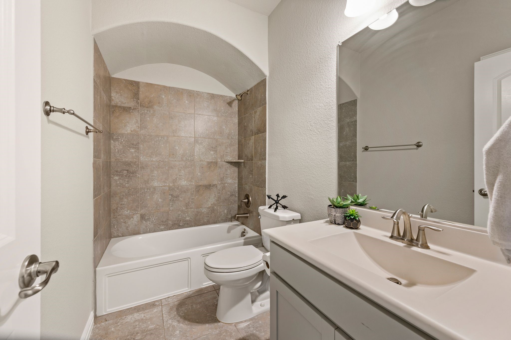 1015 Mountain Laurel Drive Euless TX 76039