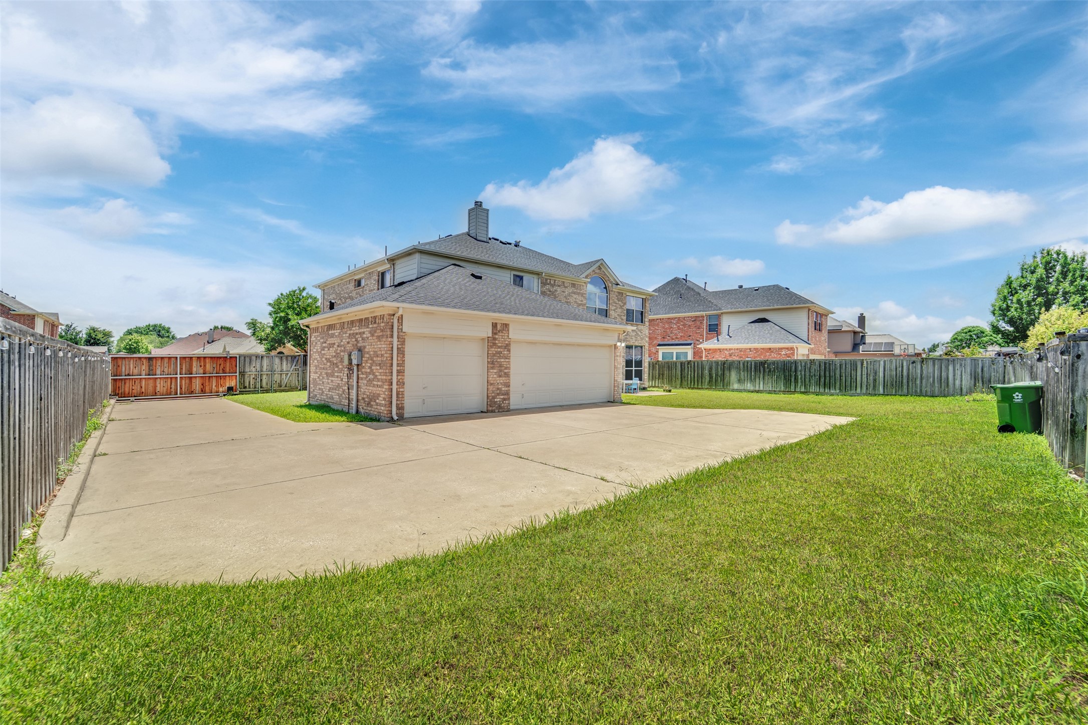 615 Lone Ridge Way Murphy TX 75094