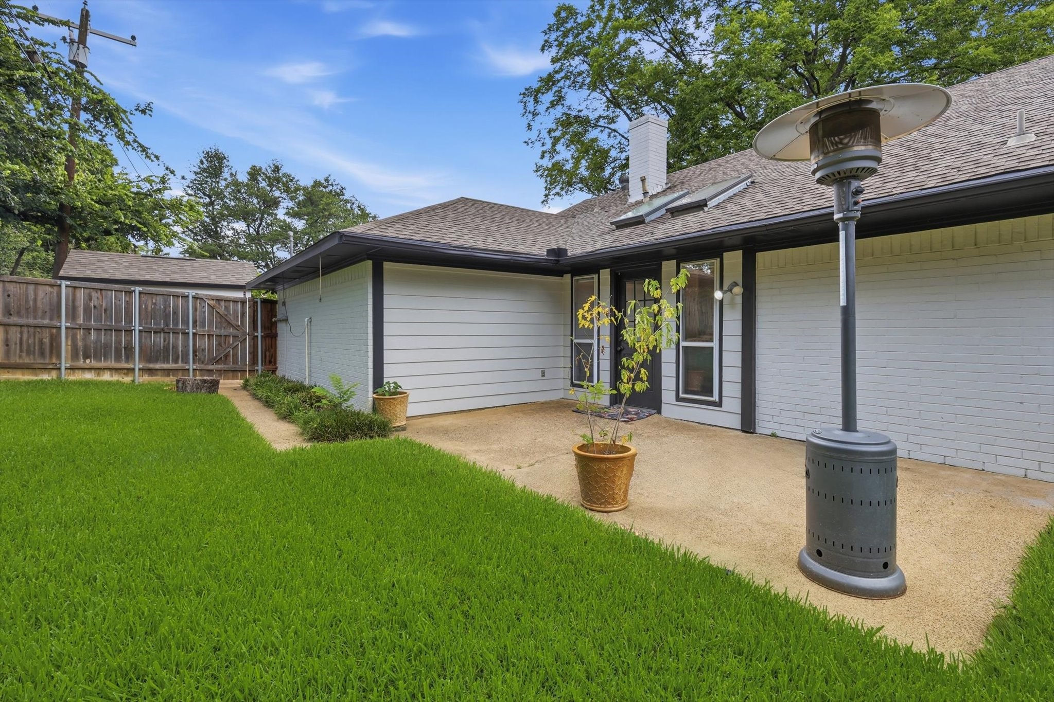 2012 Cripple Creek Lane Lewisville TX 75077