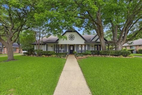 2012 Cripple Creek Lane Lewisville TX 75077