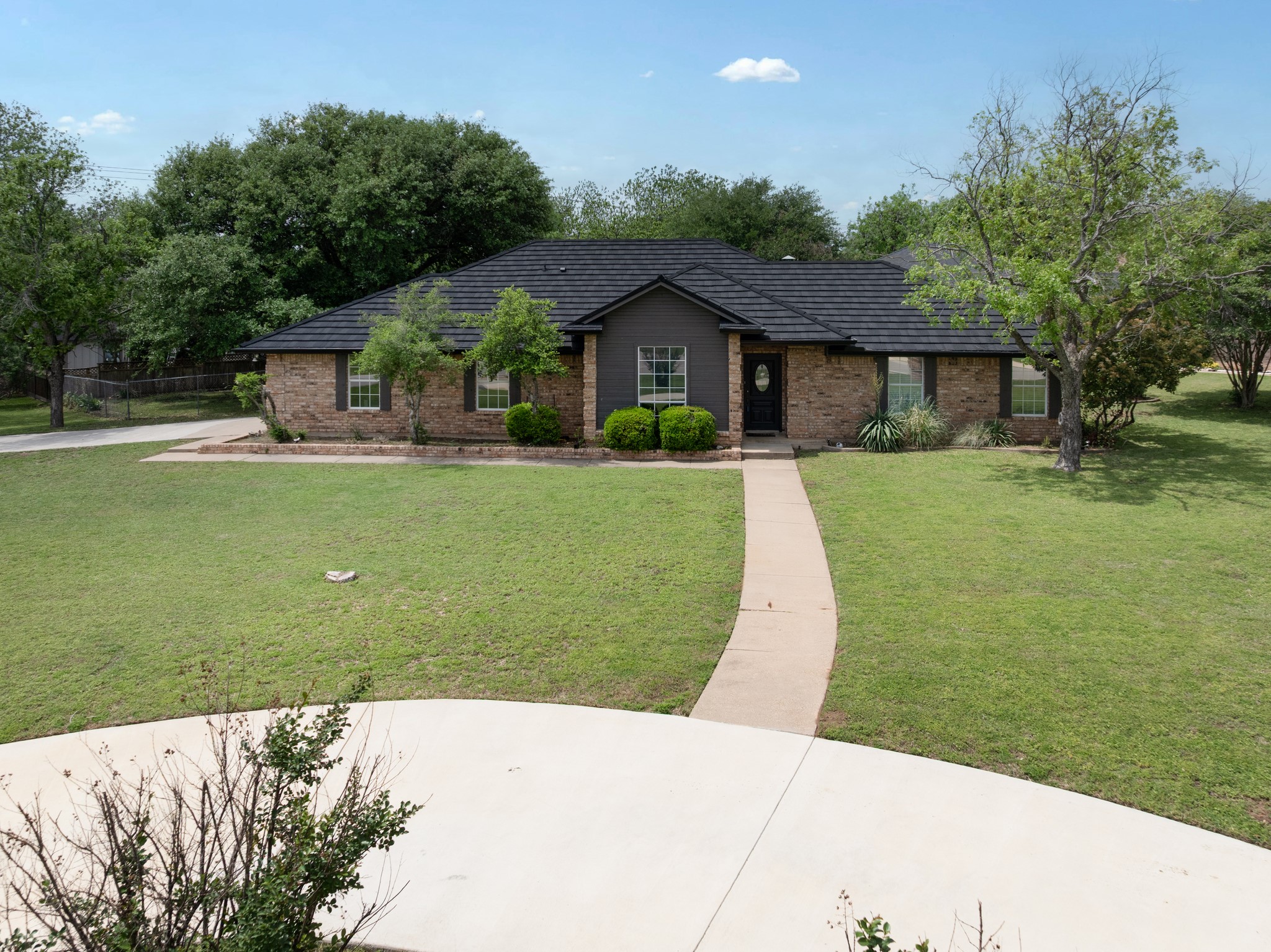 9130 Hanging Moss Drive Granbury TX 76049