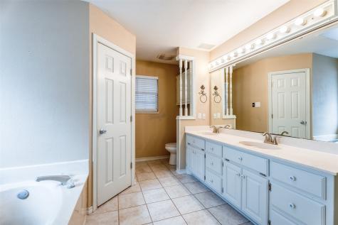9130 Hanging Moss Drive Granbury TX 76049