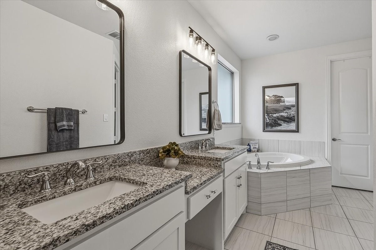 513 Point Vista Drive Aledo TX 76008