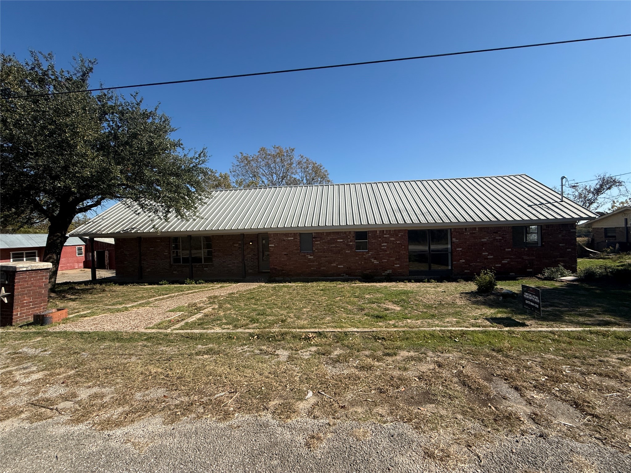 1102 Chilton Street Weatherford TX 76086