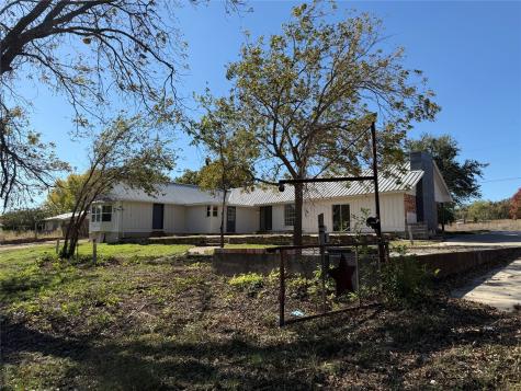 1102 Chilton Street Weatherford TX 76086