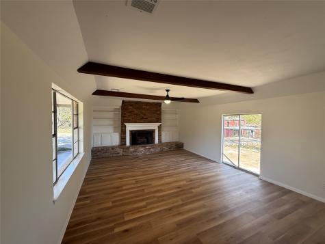1102 Chilton Street Weatherford TX 76086