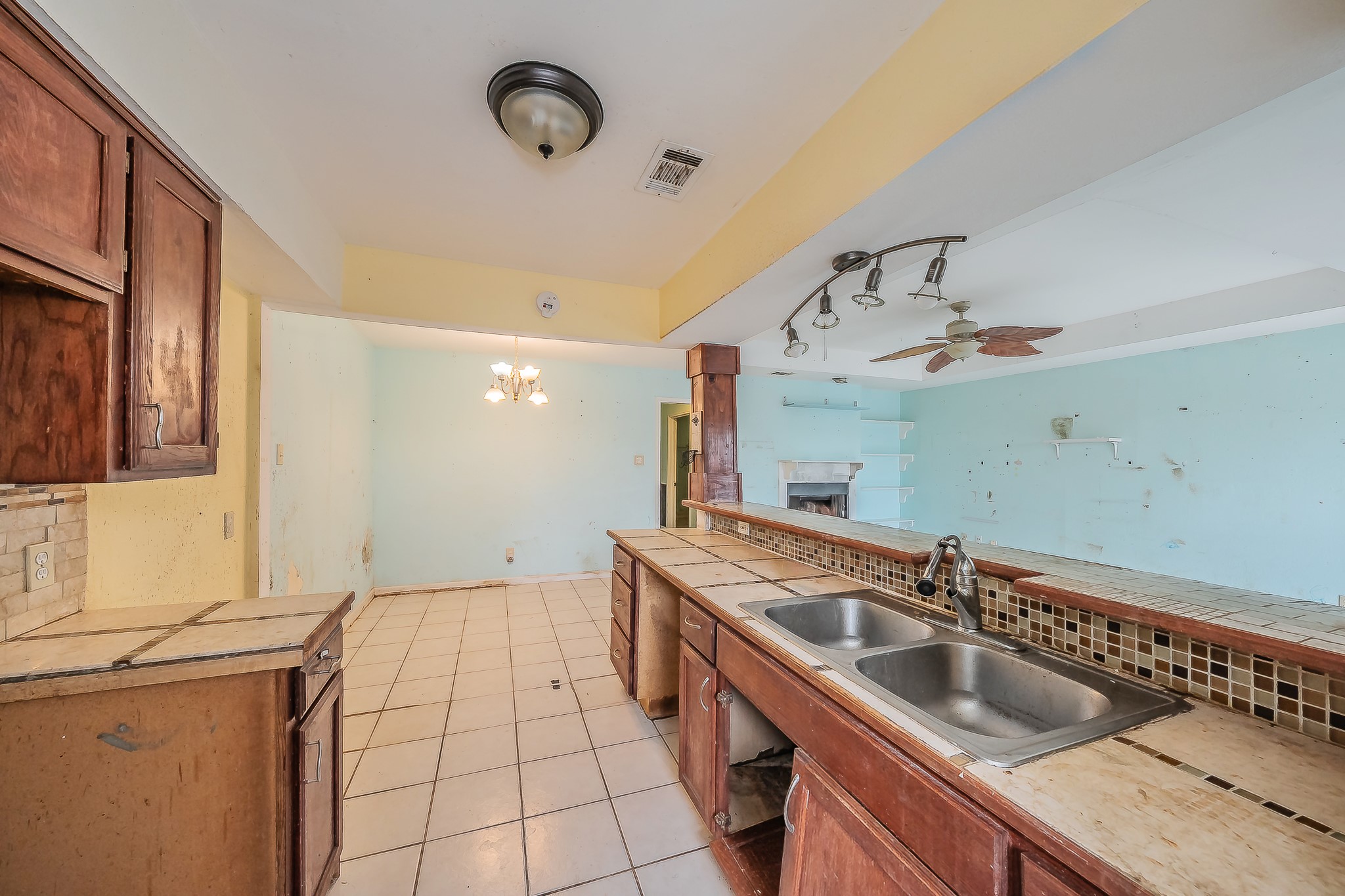 5709 Ranchogrande Drive Arlington TX 76017