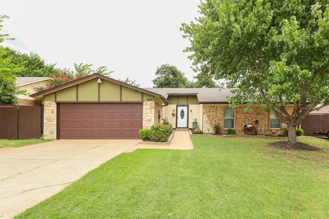 8421 Main Street North Richland Hills TX 76182