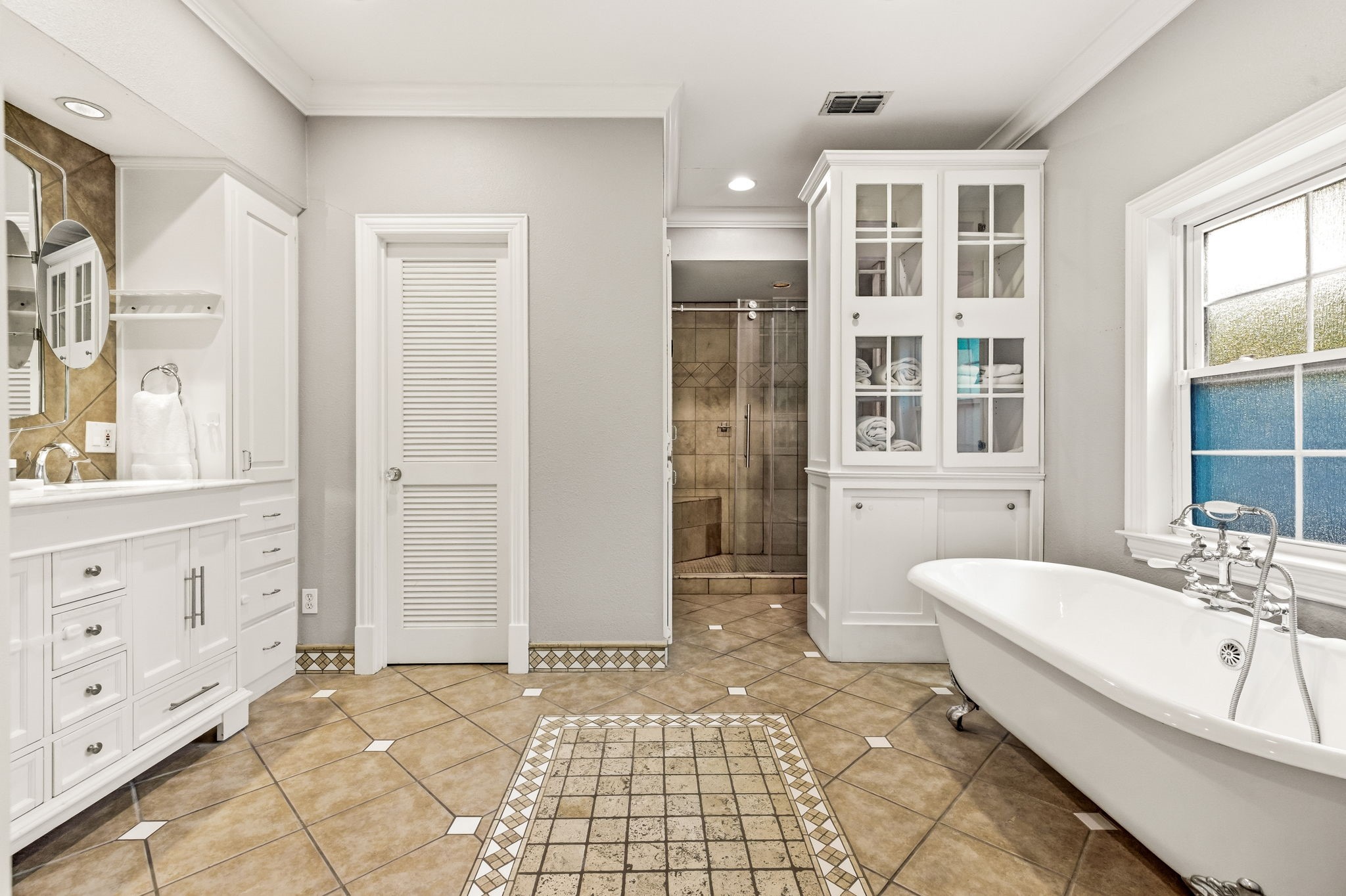 5451 Merrimac Avenue Dallas TX 75206
