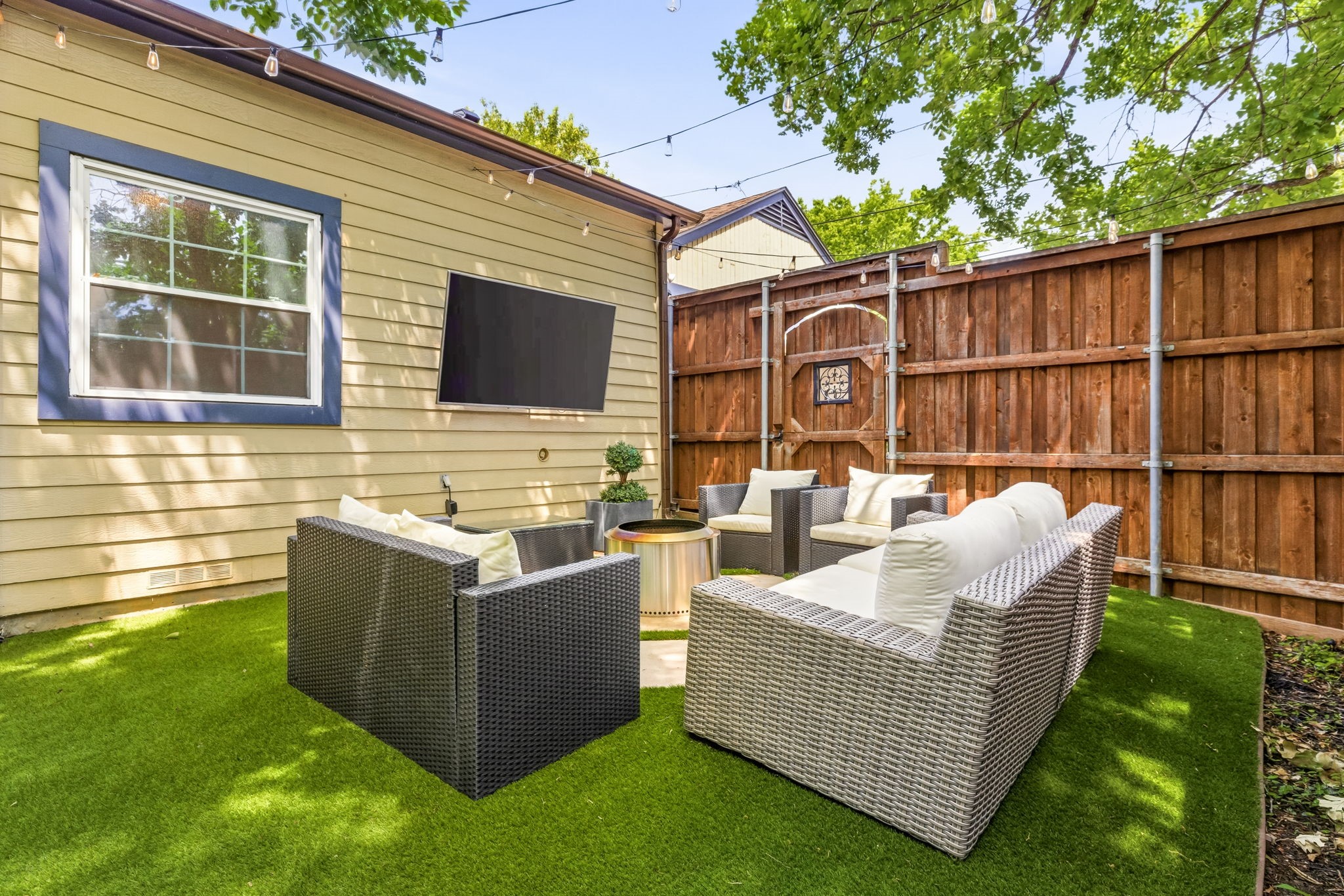 5451 Merrimac Avenue Dallas TX 75206