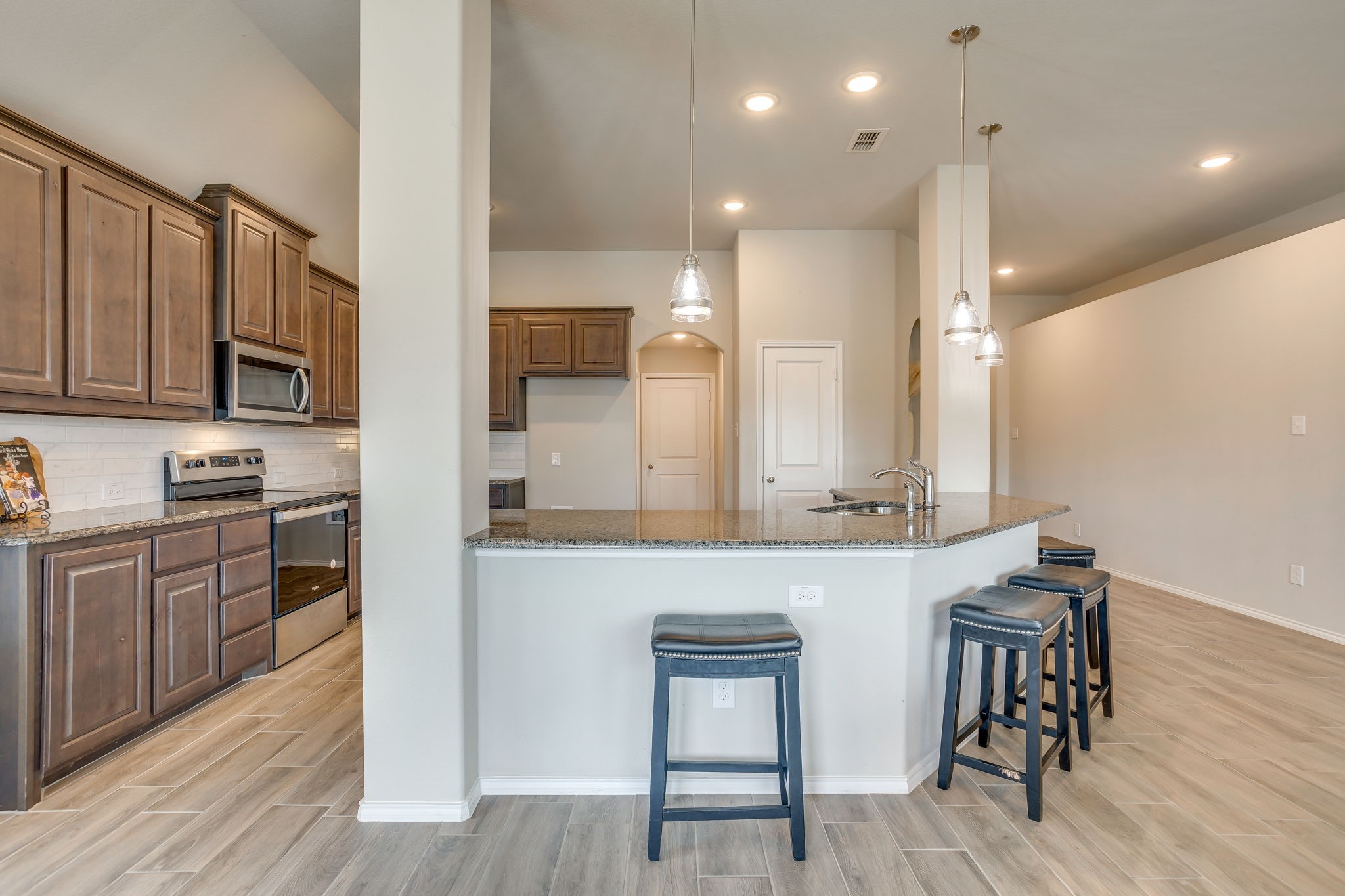 533 Lela Circle Keene TX 76059
