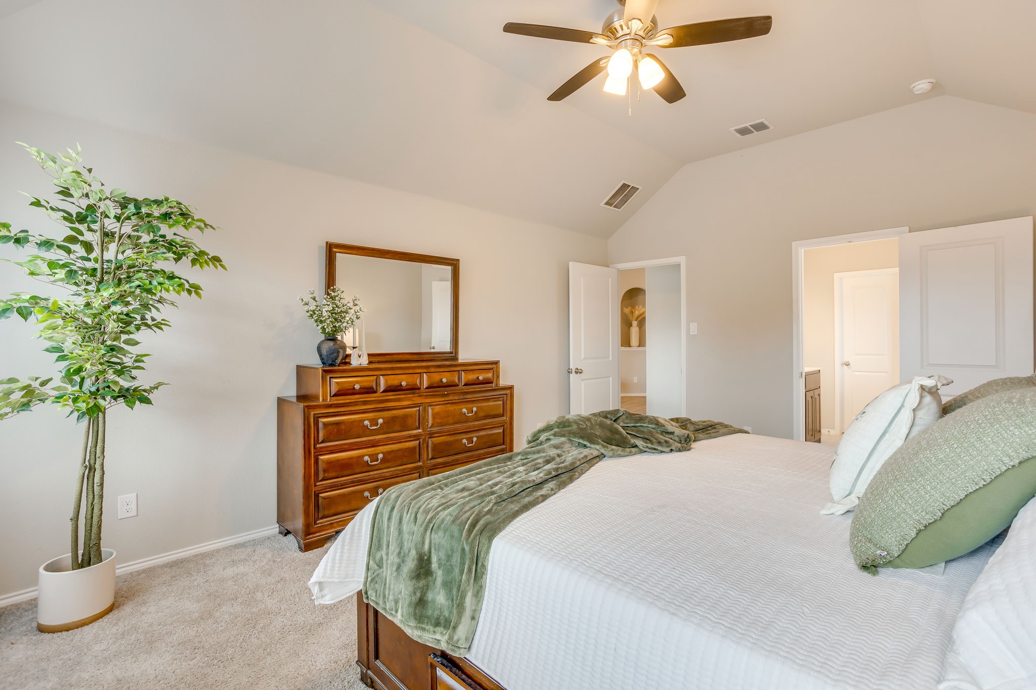 533 Lela Circle Keene TX 76059