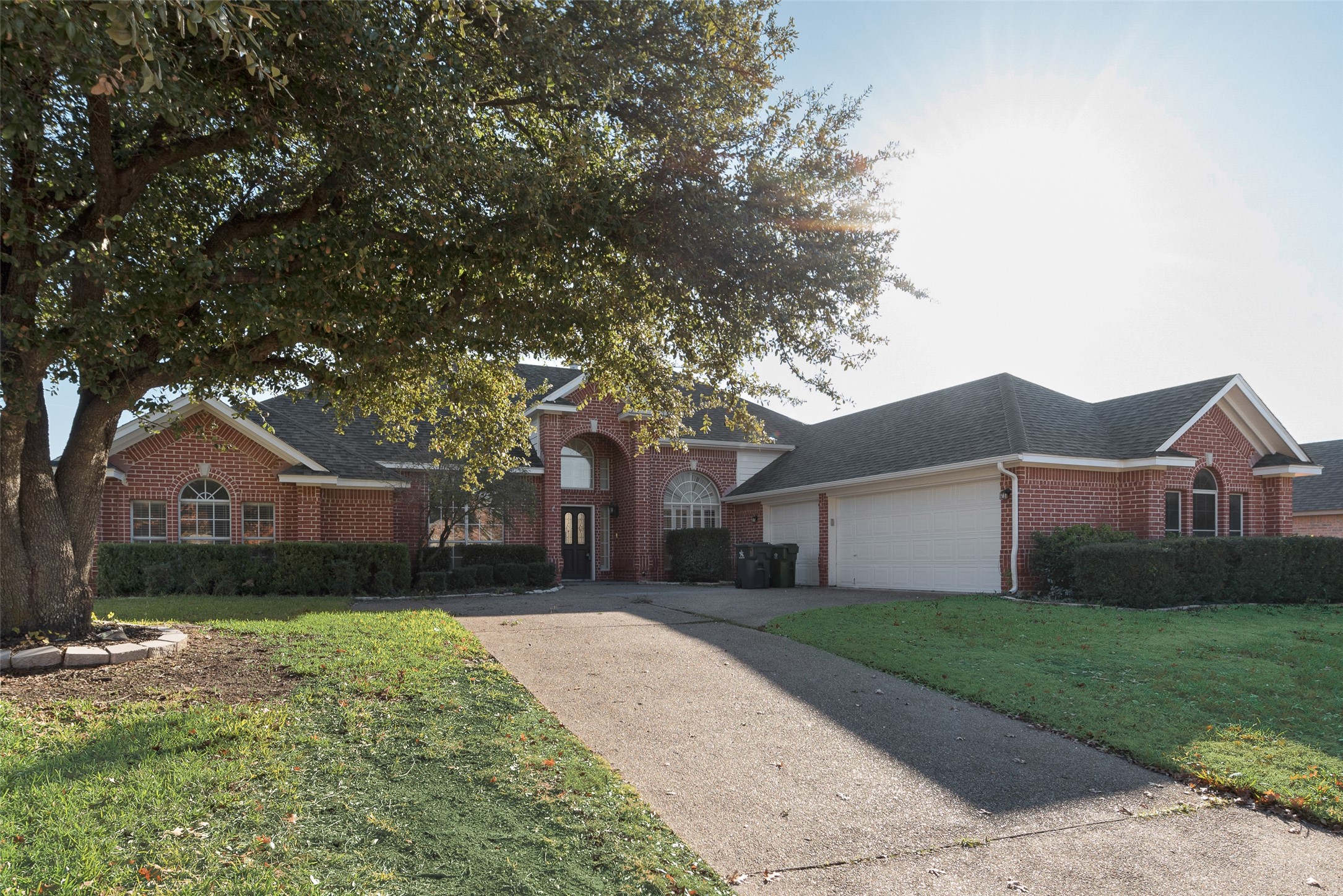 6717 Ridge Estates Court Arlington TX 76001