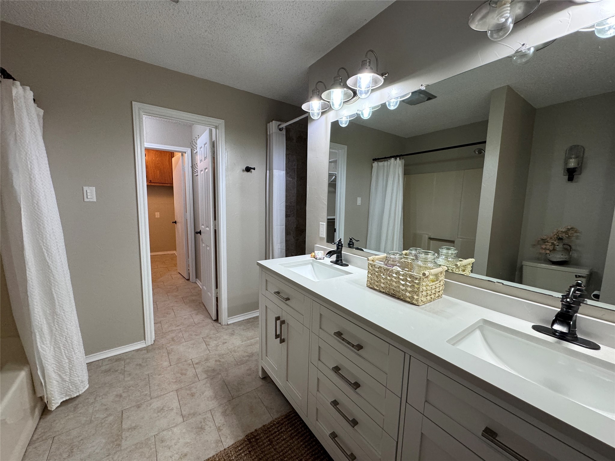 2202 Carriage Estates Road Sherman TX 75092