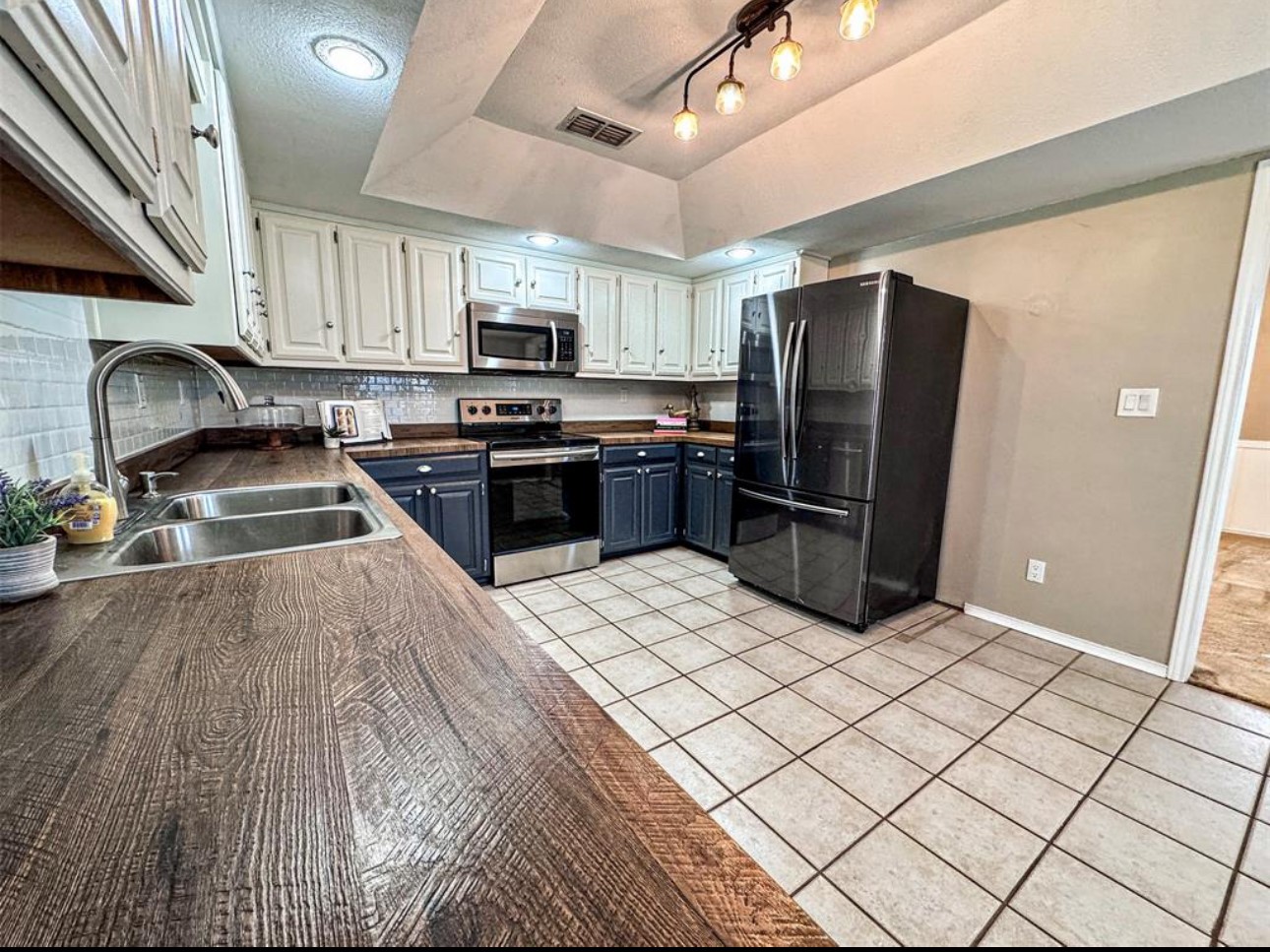 2202 Carriage Estates Road Sherman TX 75092