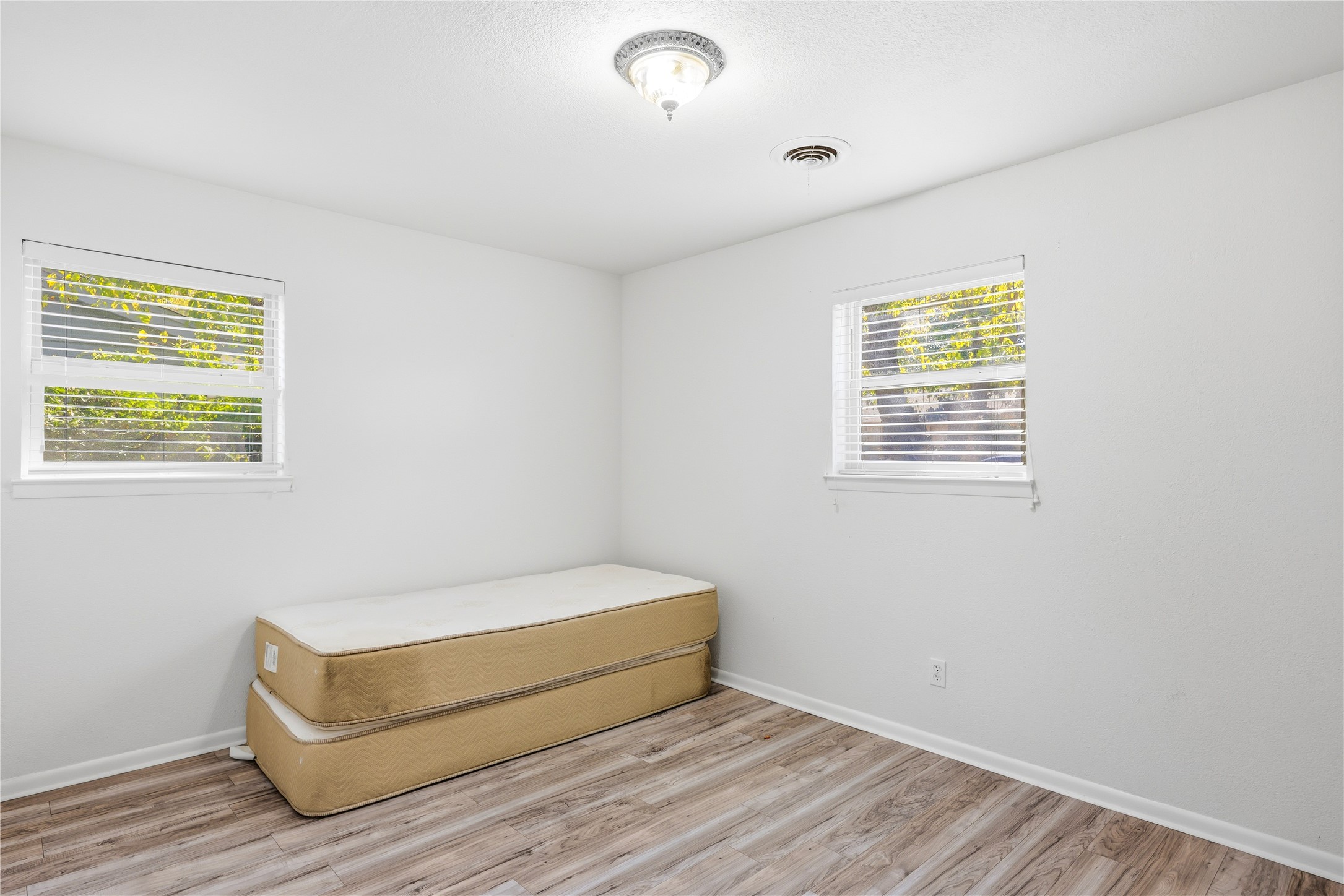 7409 Deaver North Richland Hills TX 76180