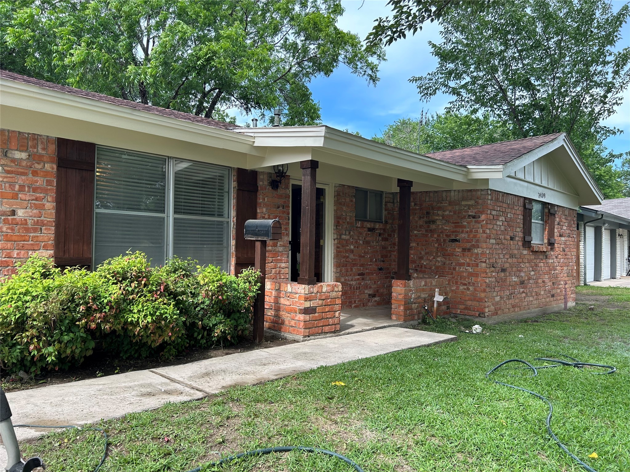 7409 Deaver North Richland Hills TX 76180